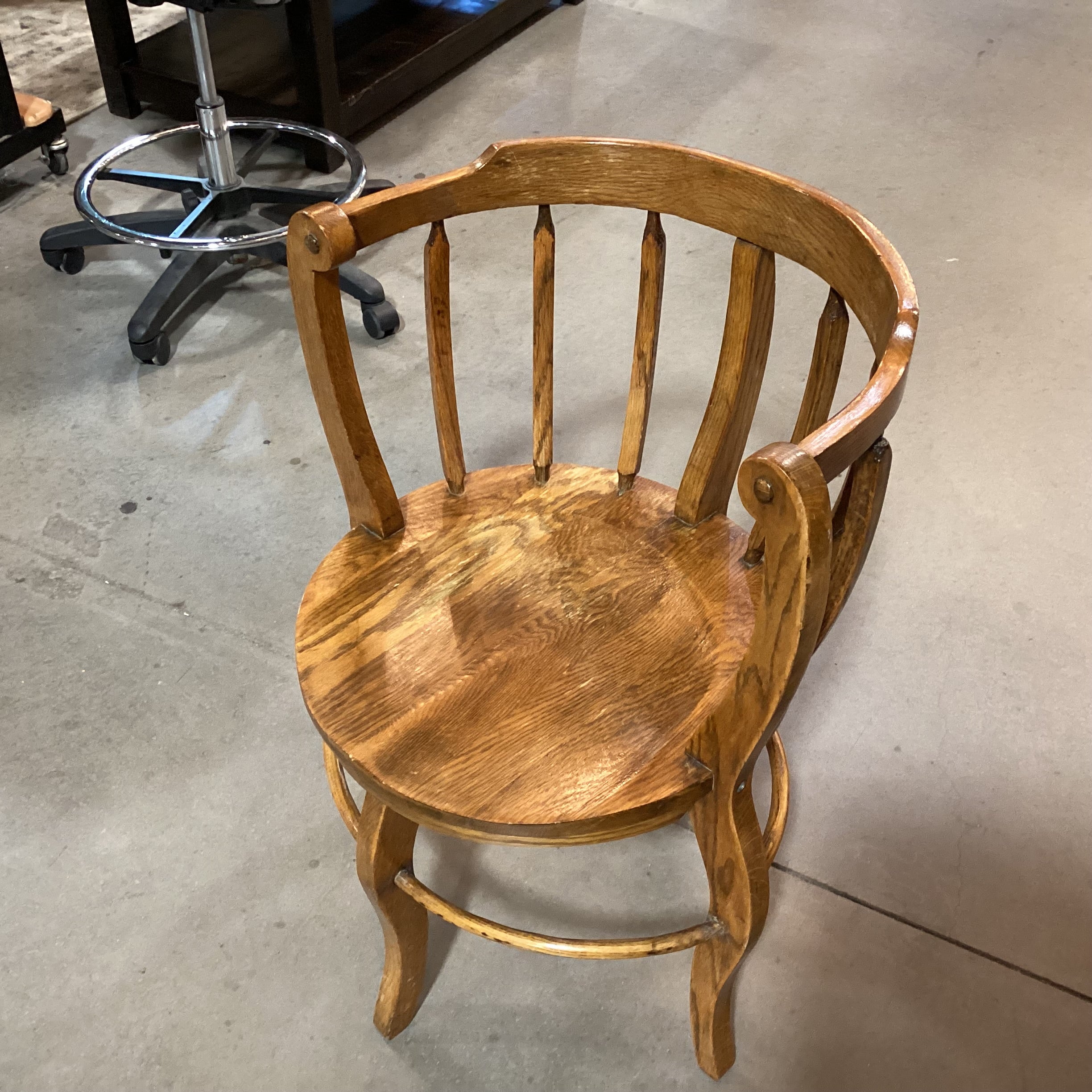 Antique Round Barrel Back Spindle Chair 20" Diameter x 30.5"