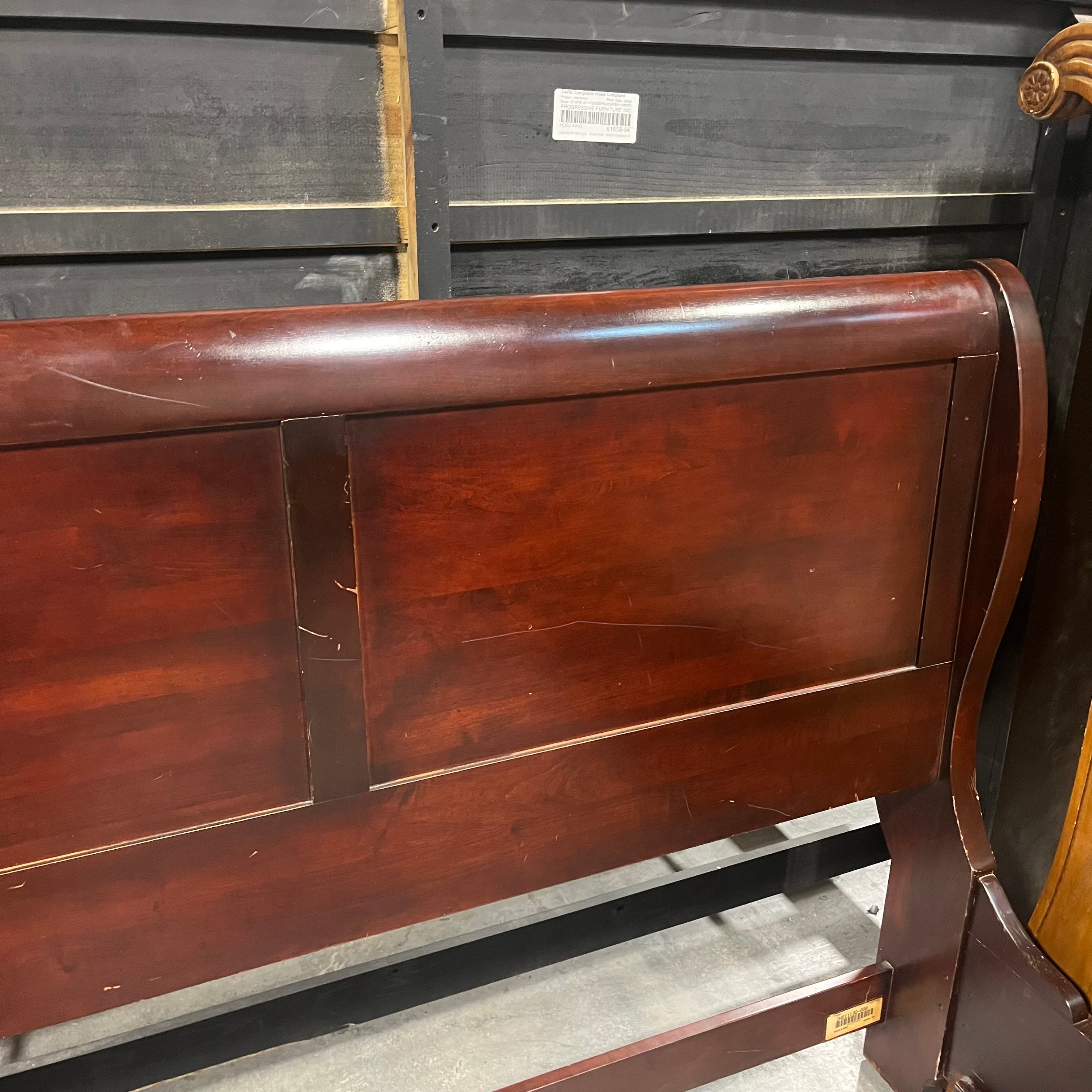 QUEEN Nichols & Stone Solid Dark Red Finish Sleigh Bed Set 64.5"x 91"x 47"