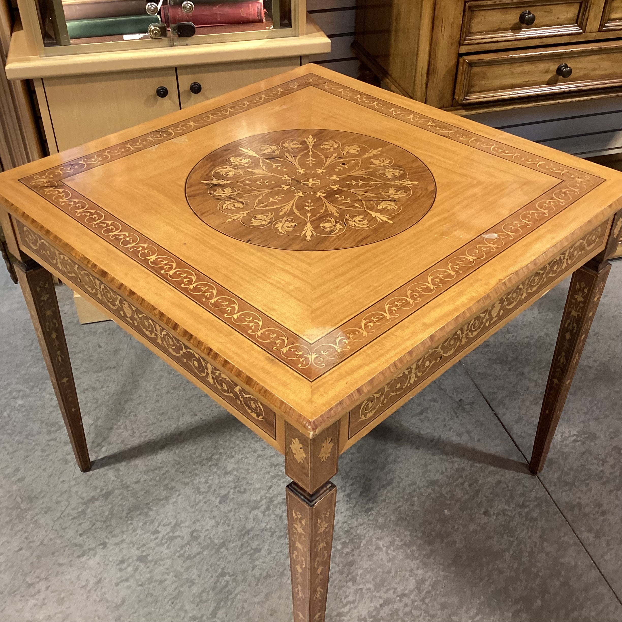 Vintage Ornate Inlay Veneer Accent Table 32"x 32"x 30"