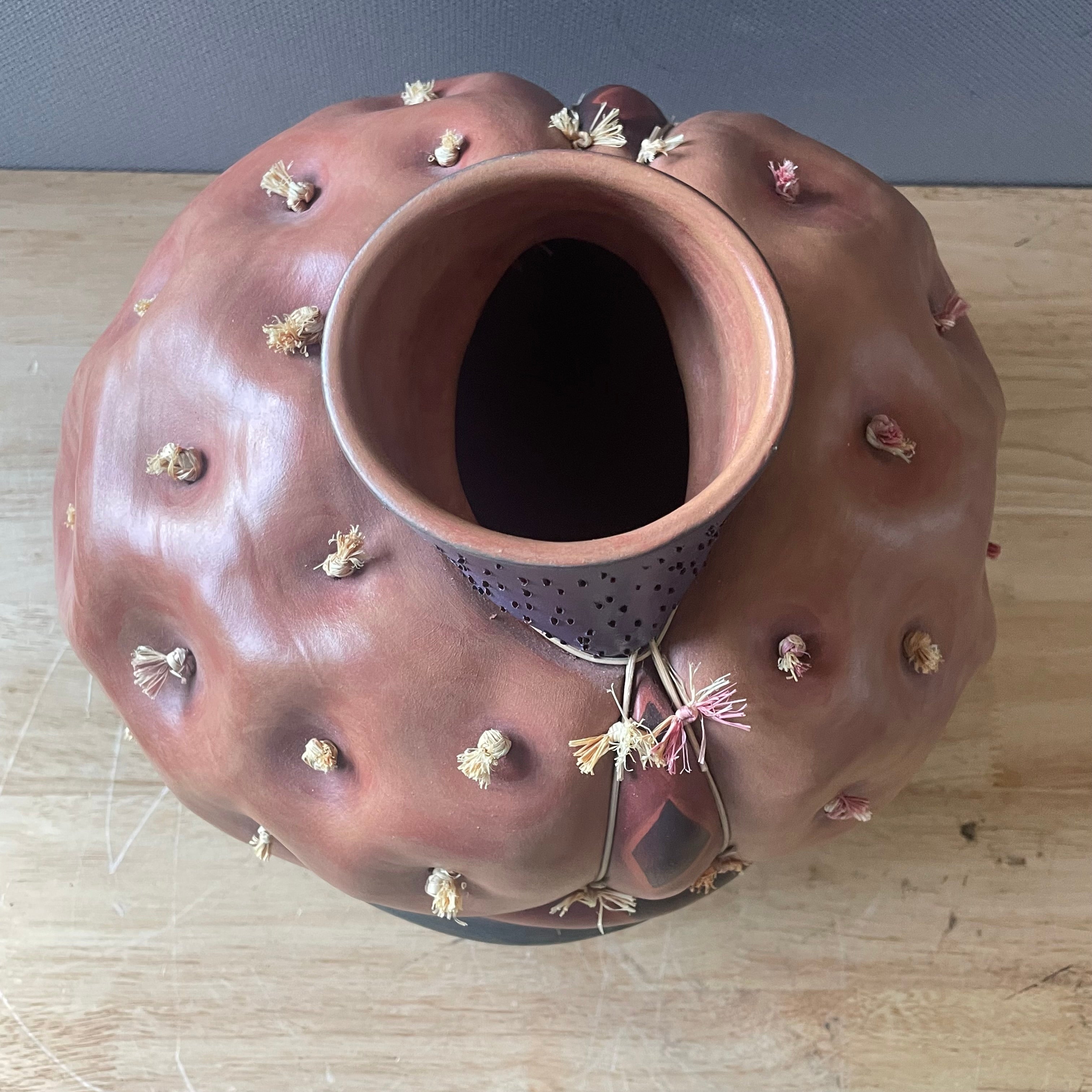 Steve Schrepferman Signed Western Studio Art Squash Style Organic Earth Tone Urn, 10.5"x 9.75"