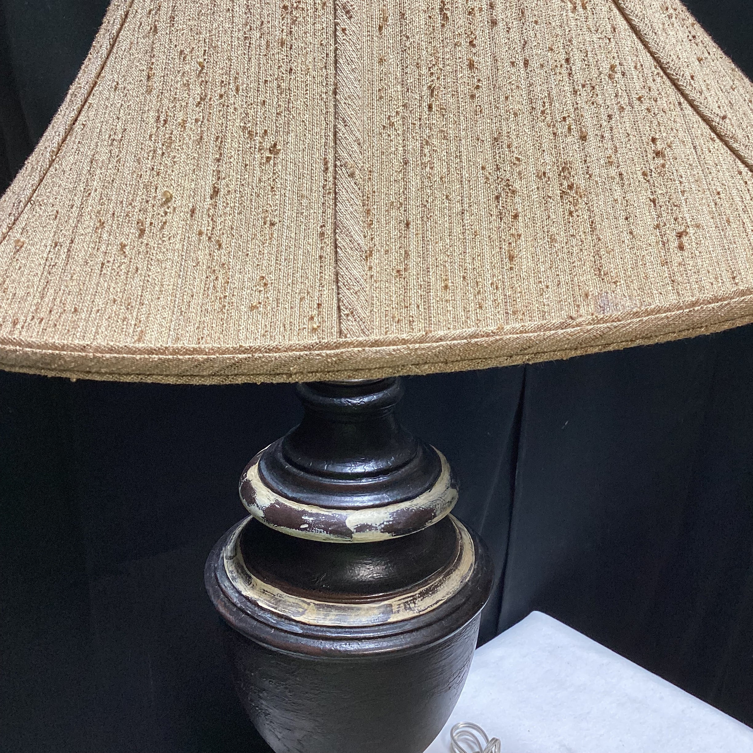 Traditional Style Table Lamp With Beige Woven Shade (1) 20" x 36" x 7 3/4"
