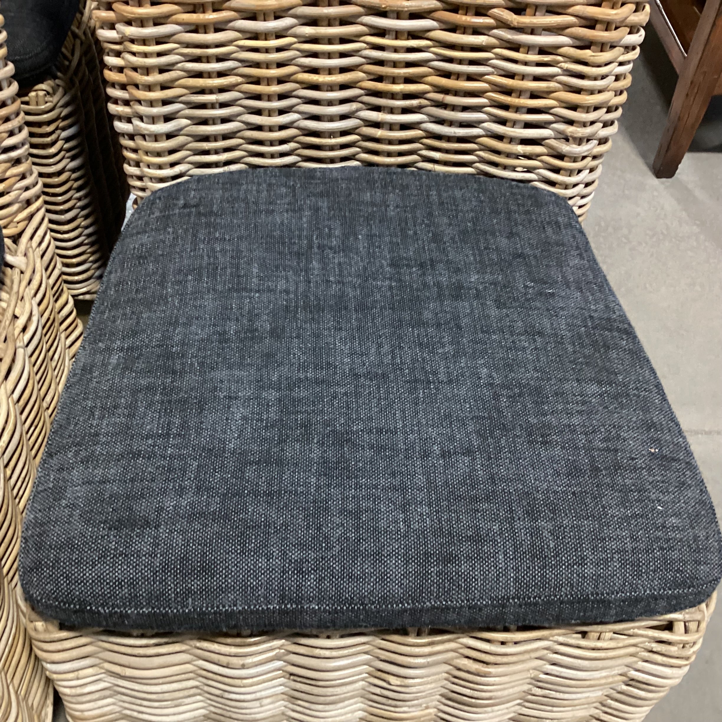 SET of 4 Wicker Woven Rattan with Charcoal Cushion Dining Chairs 20"x 23"x 40"