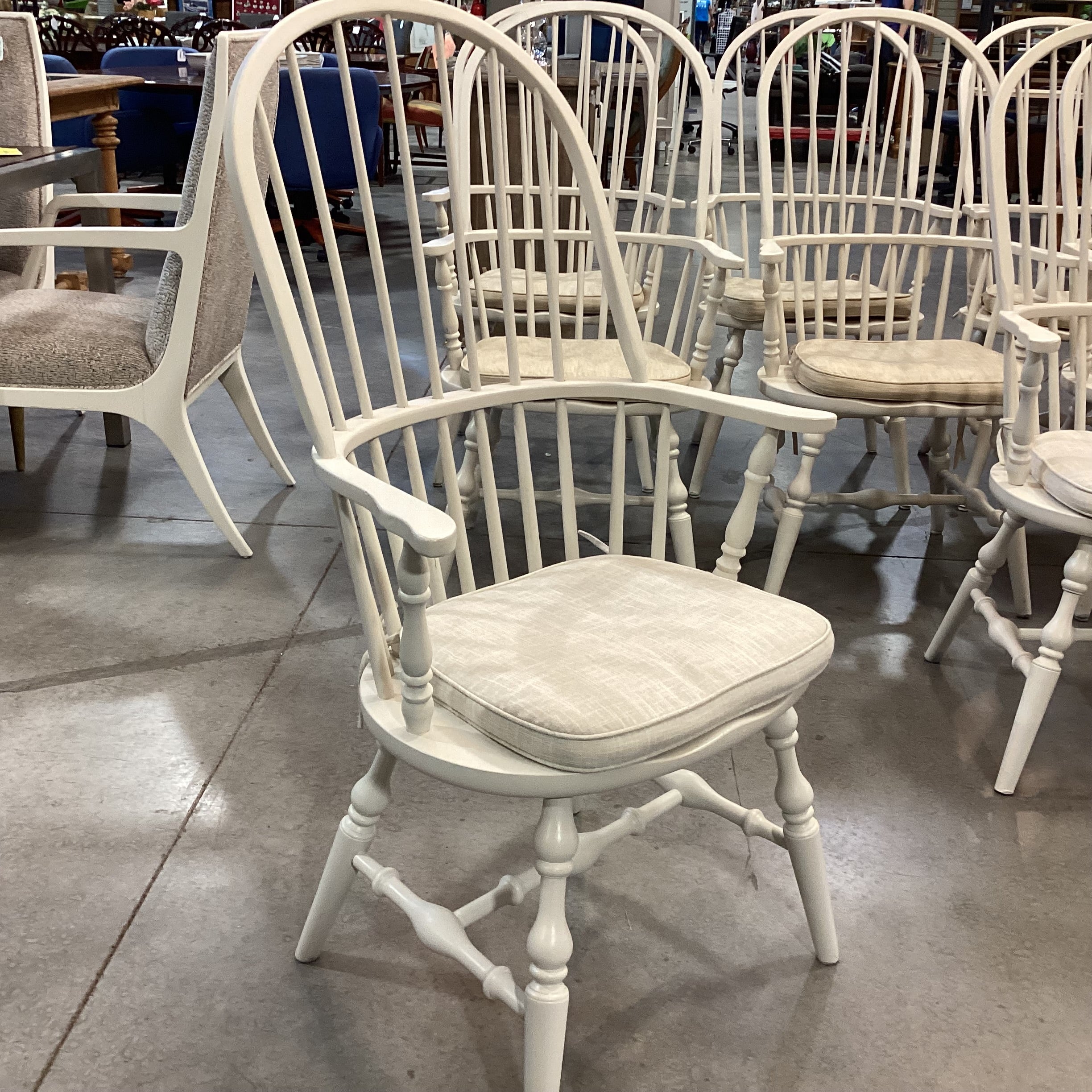 SET of 8 Vintage Windsor Cream Carved Wood Armed Dining Chairs 24"x 24"x 45"