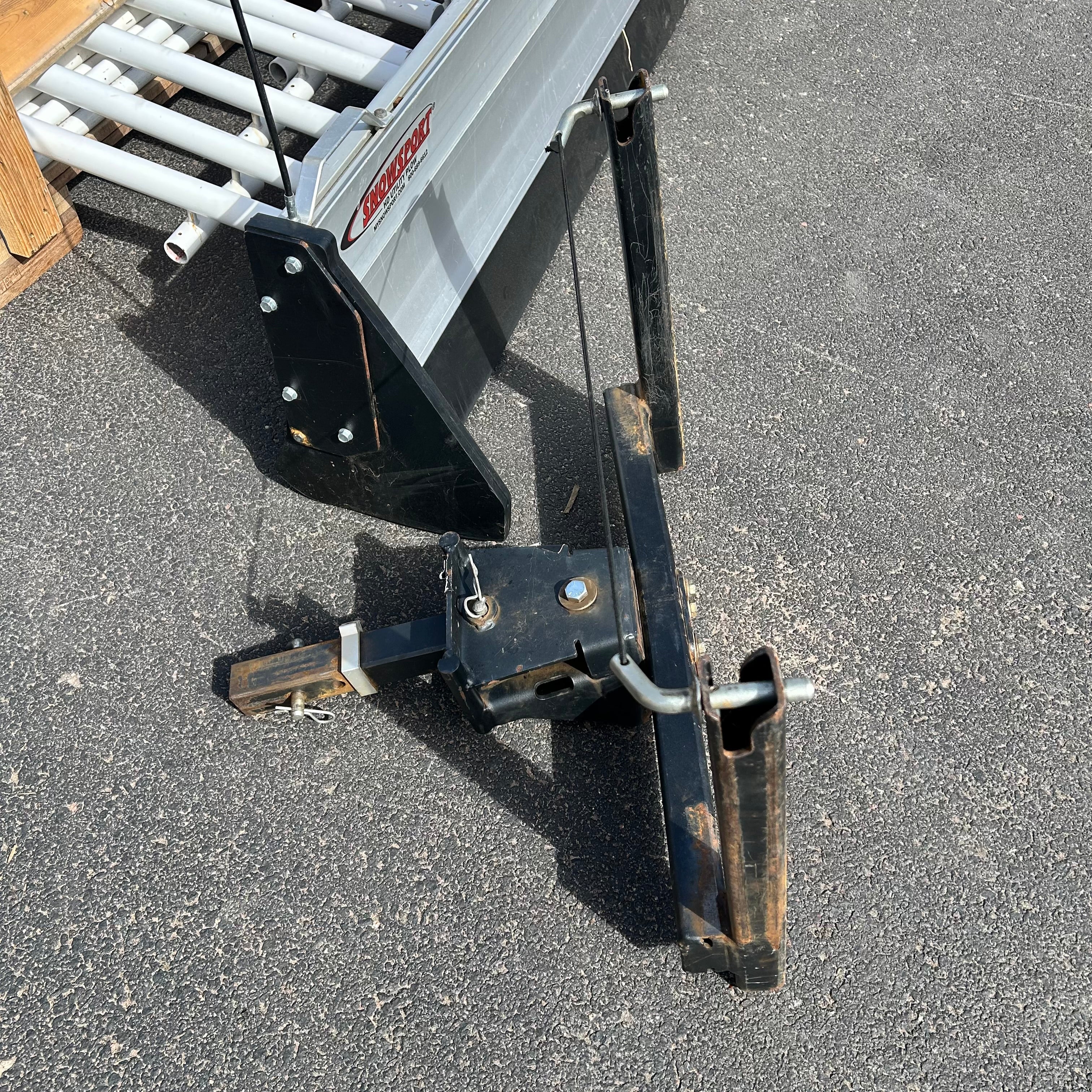 Snowsport Aluminum Snow Plow With Receiver 98"x 25"x 17"