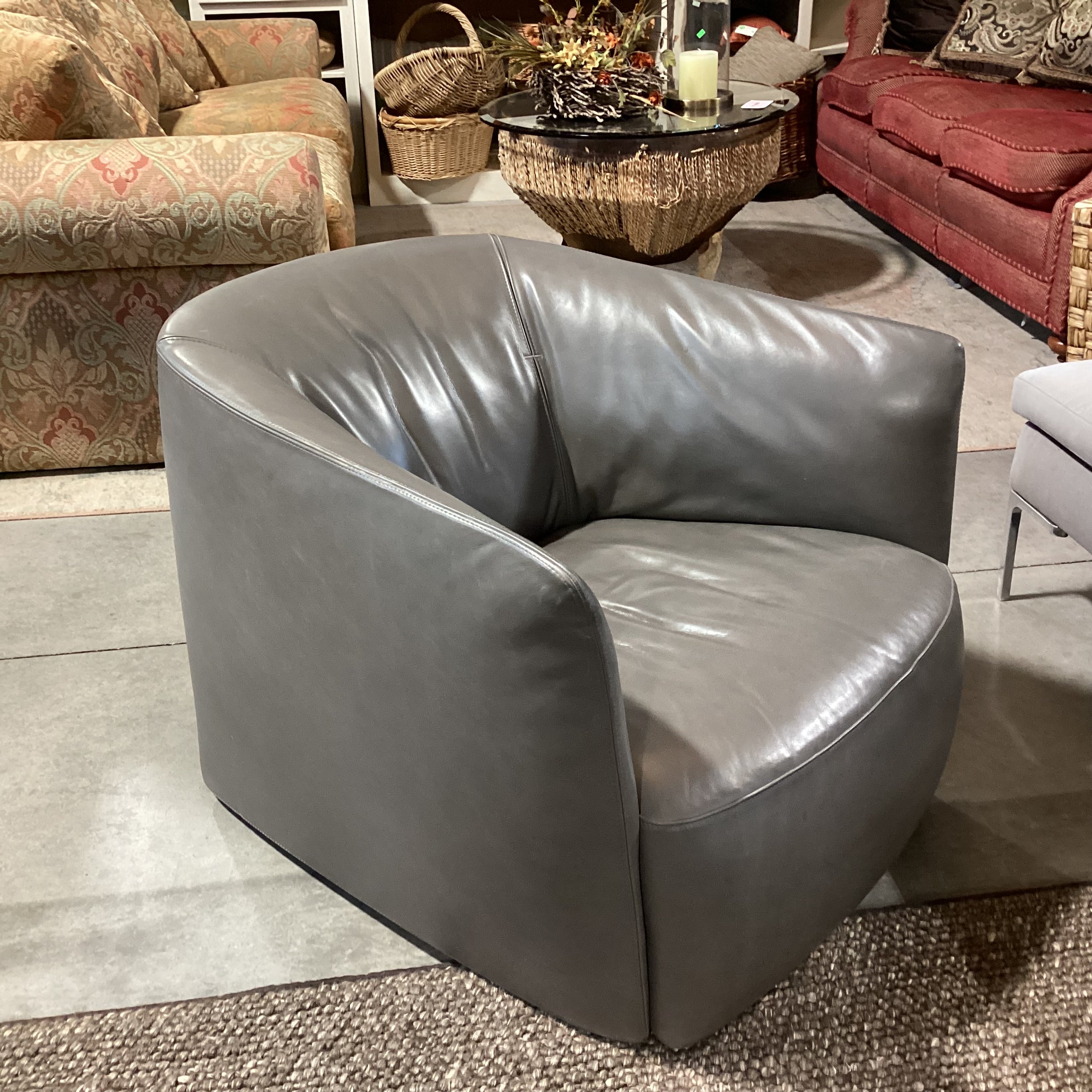 Poliform Santa Monica Grey Leather Modern Swivel Chair 30"x 33"x 26"