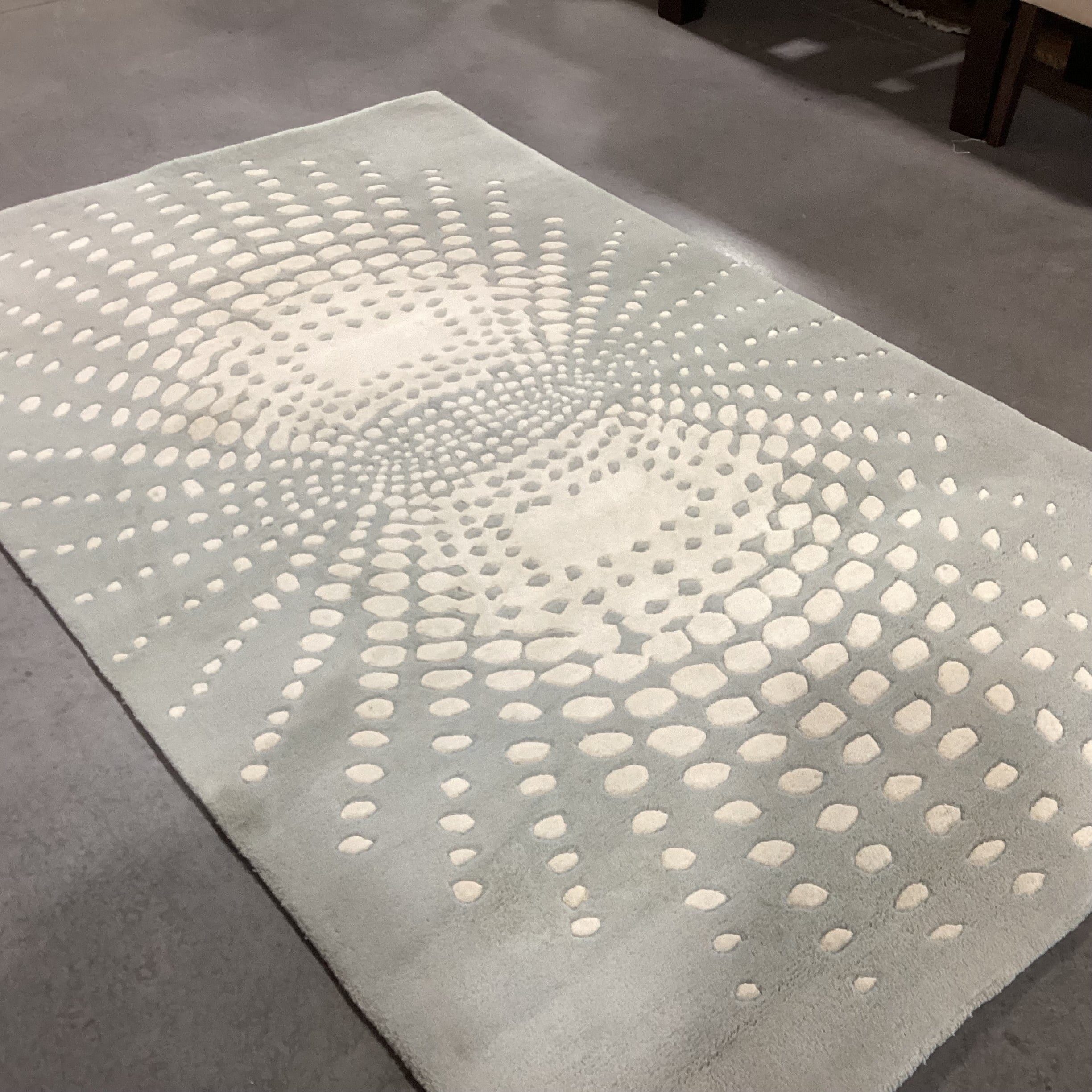 Safavieh Soho Blue Ivory Wool Rug 5'x 8'