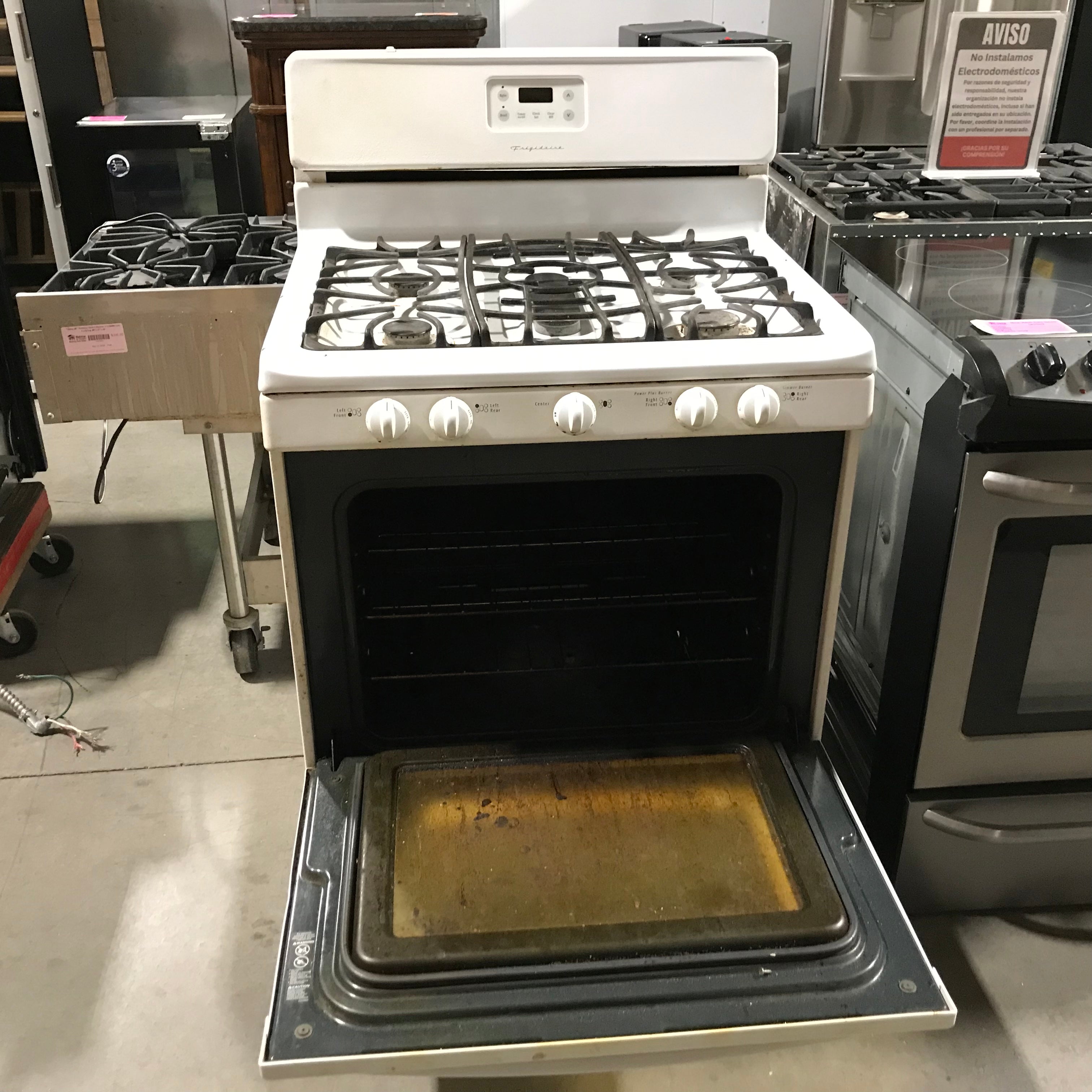 Frigidaire White 5 Burner Gas Range 30"x 26"x 48"