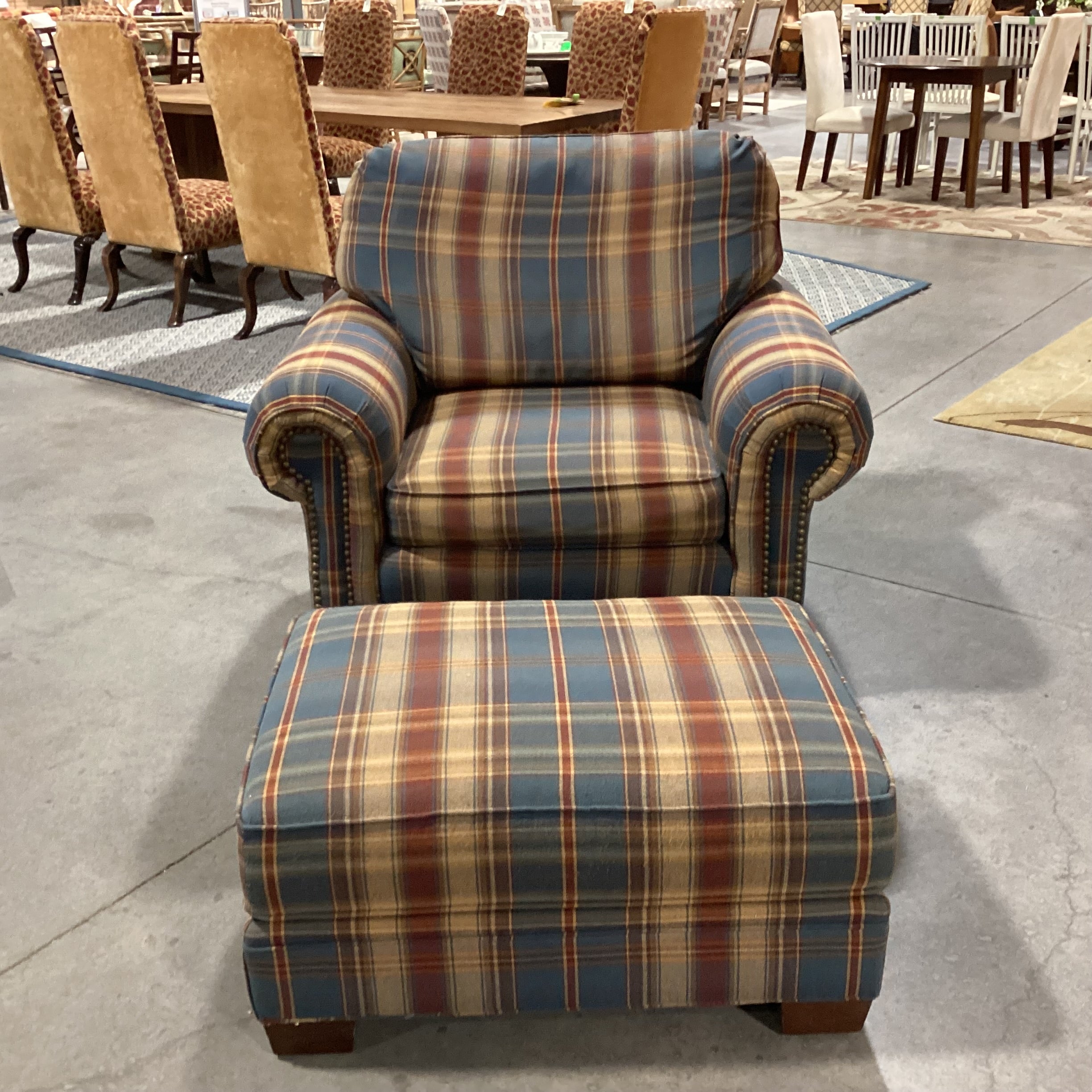 Huntington House Tan Blue Red Plaid Nailhead with Ottoman Chair 44"x 38"x 38"