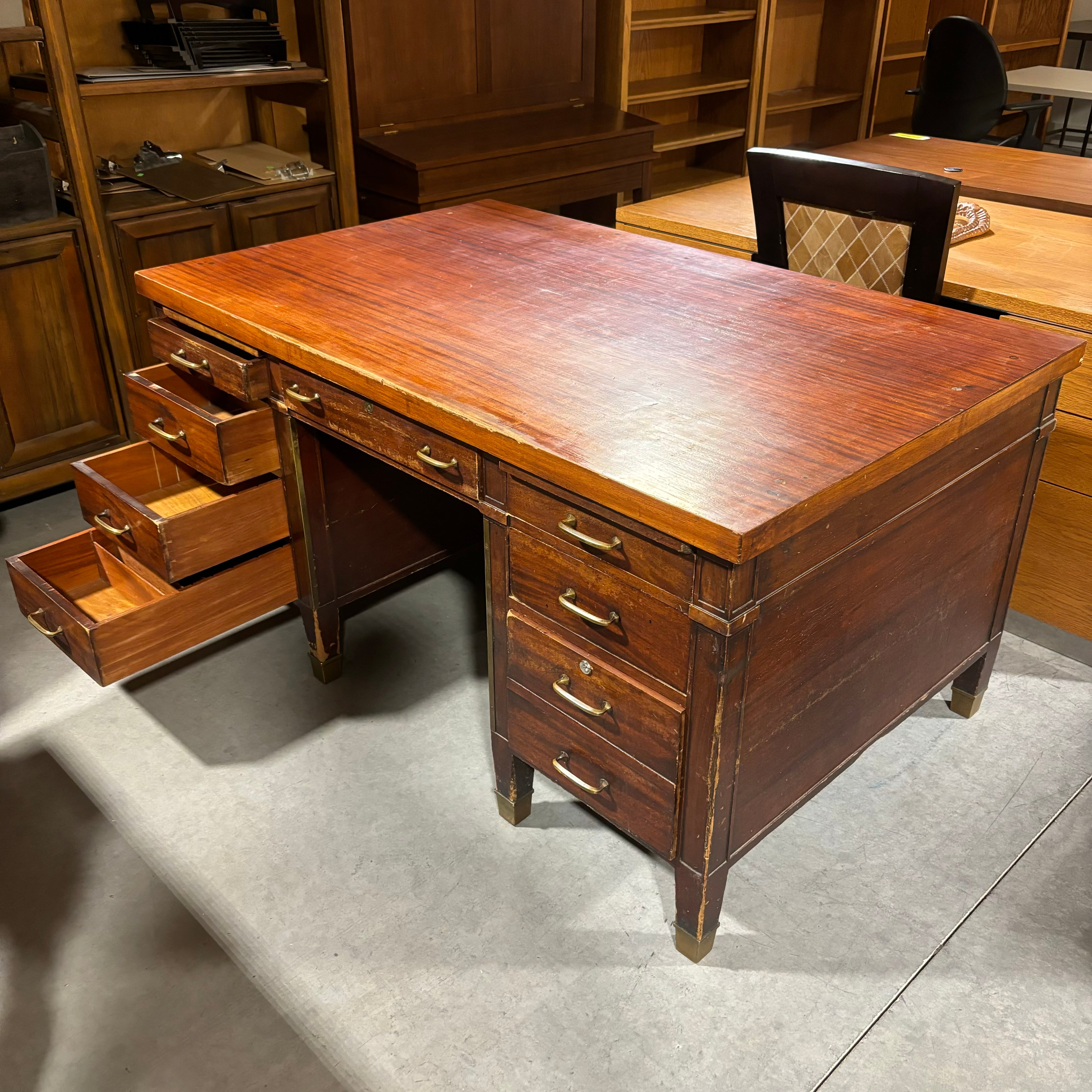 Doten Dunton Desk Co Antique Red Brown Finish Solid Wood 9 Drawer & 2 Pullout Surfaces Desk 60"x 38"x 31"
