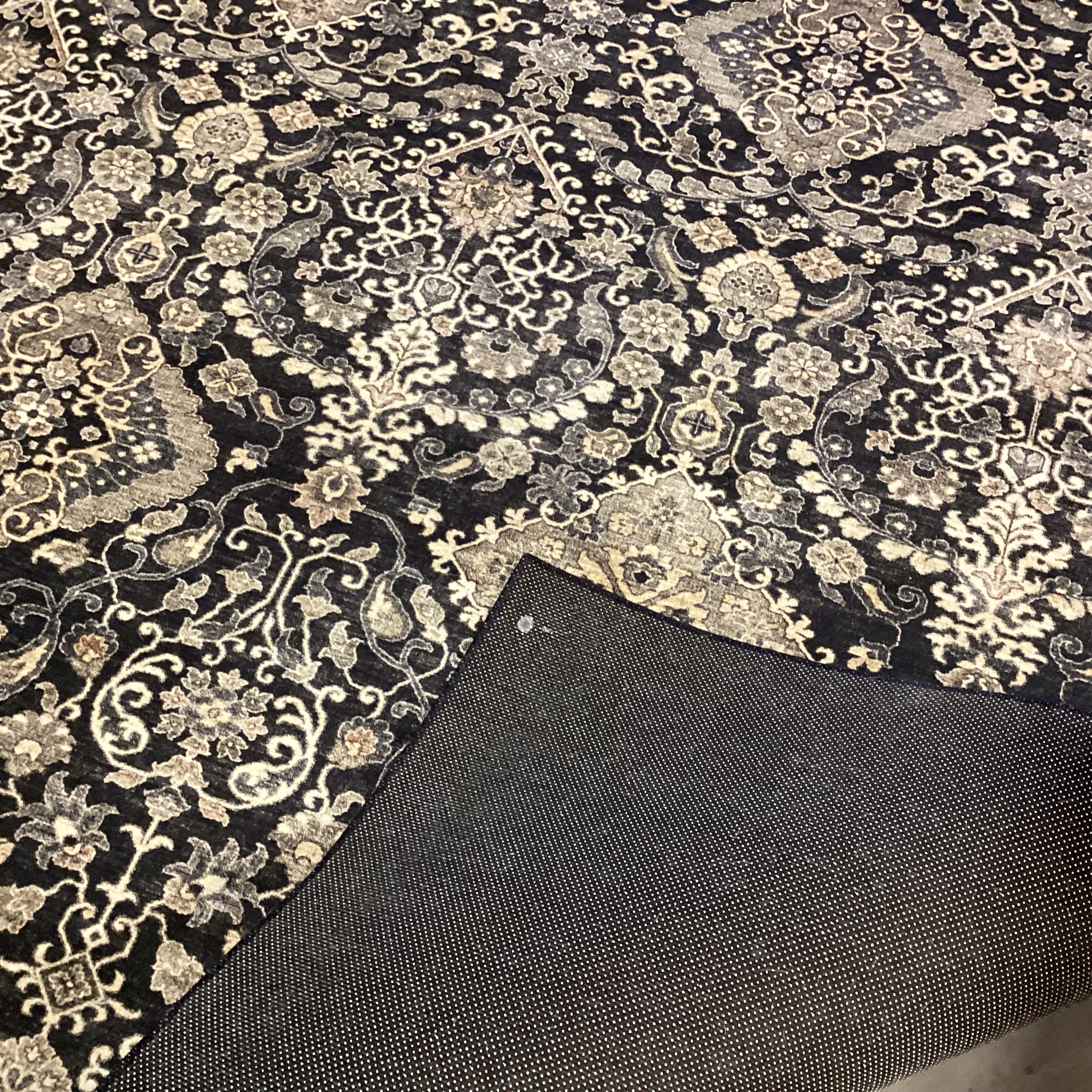 Charcoal & Cream Ornate Floral Rug 7'11''x 10'
