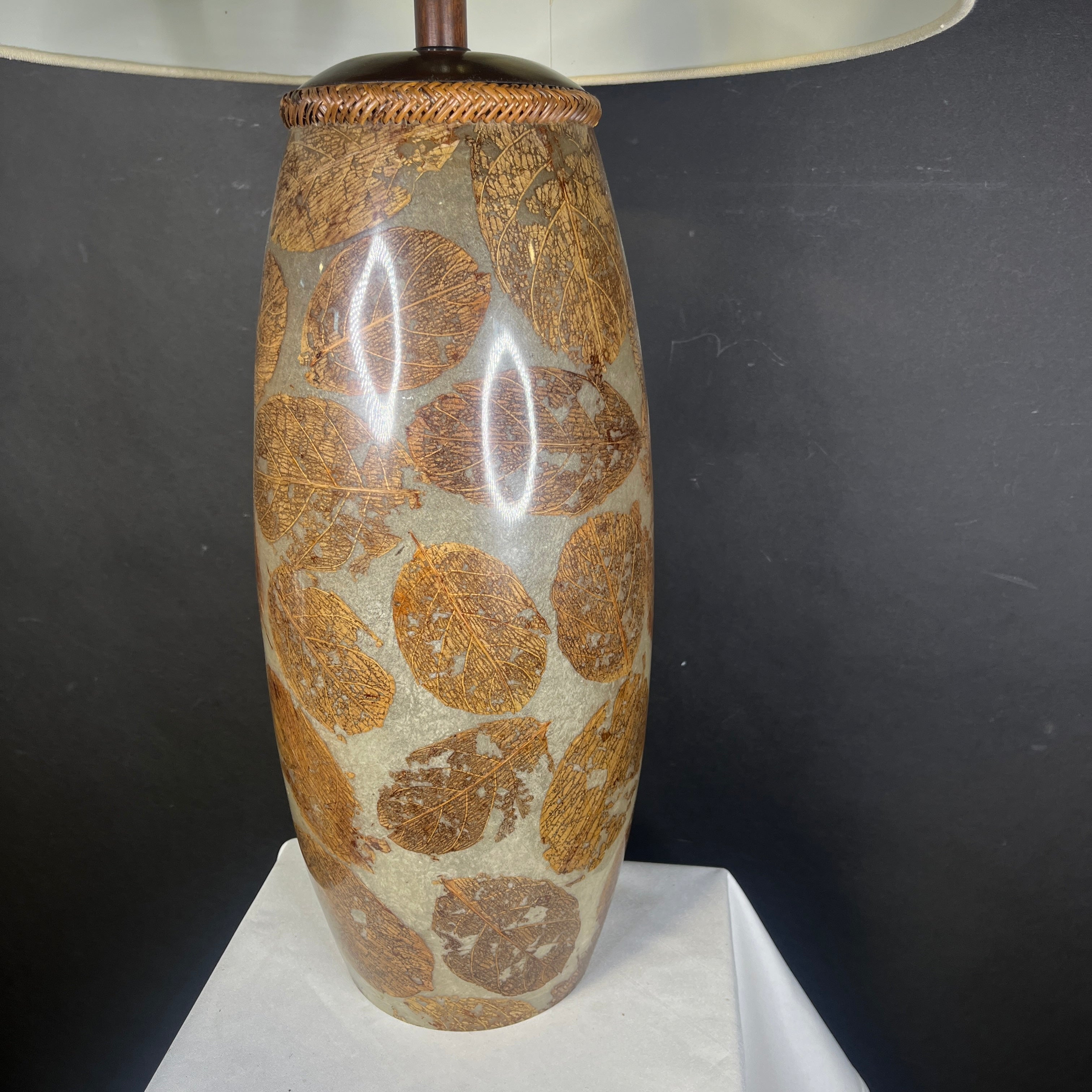 Natural Light Co. Resin Pressed Leaf with Shade Table Lamp 18” Diameter @ Shade x 33”