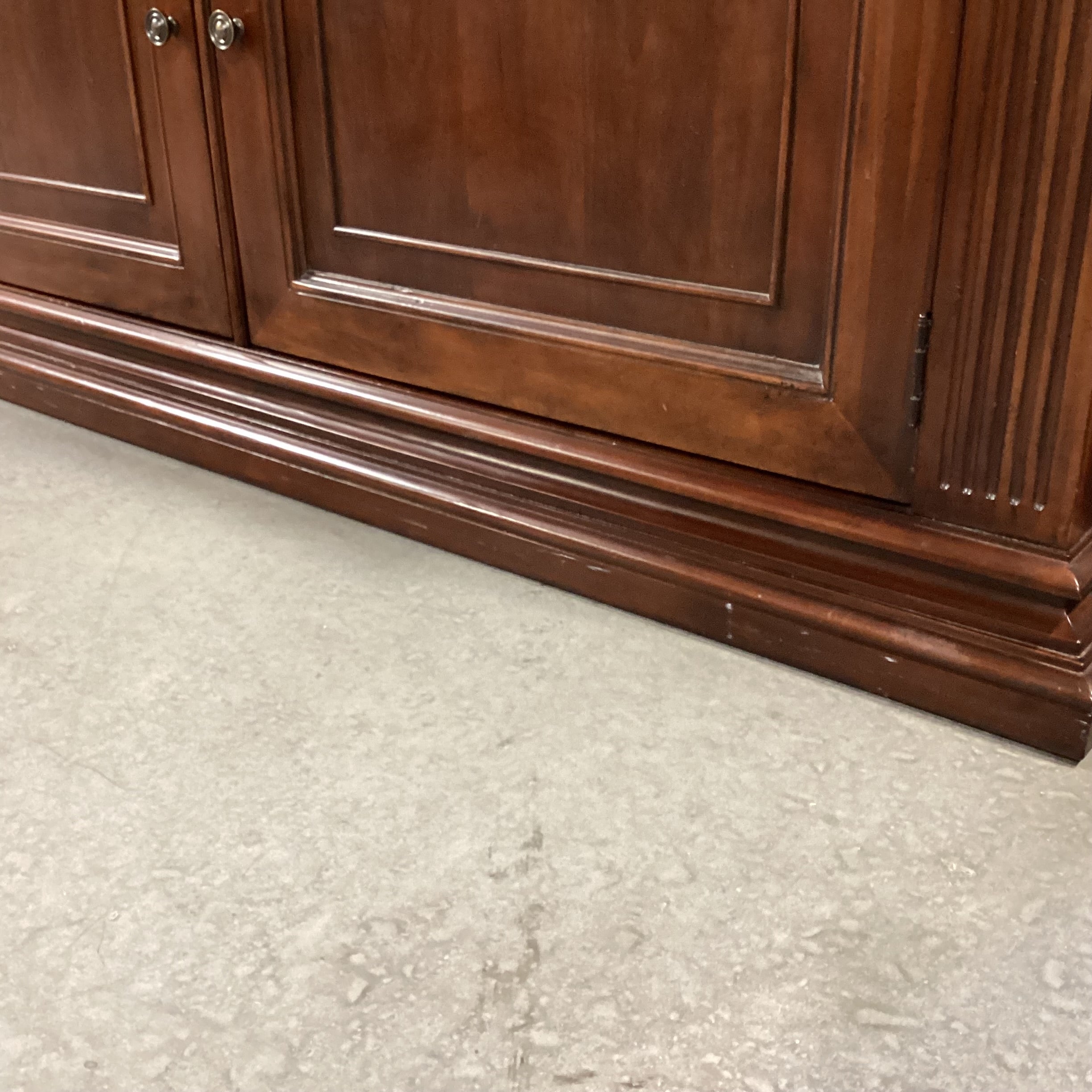 Ethan Allen Solid Carved Finished Wood 4 Door 2 Drawer Sideboard 78.5"x 19"x 31"