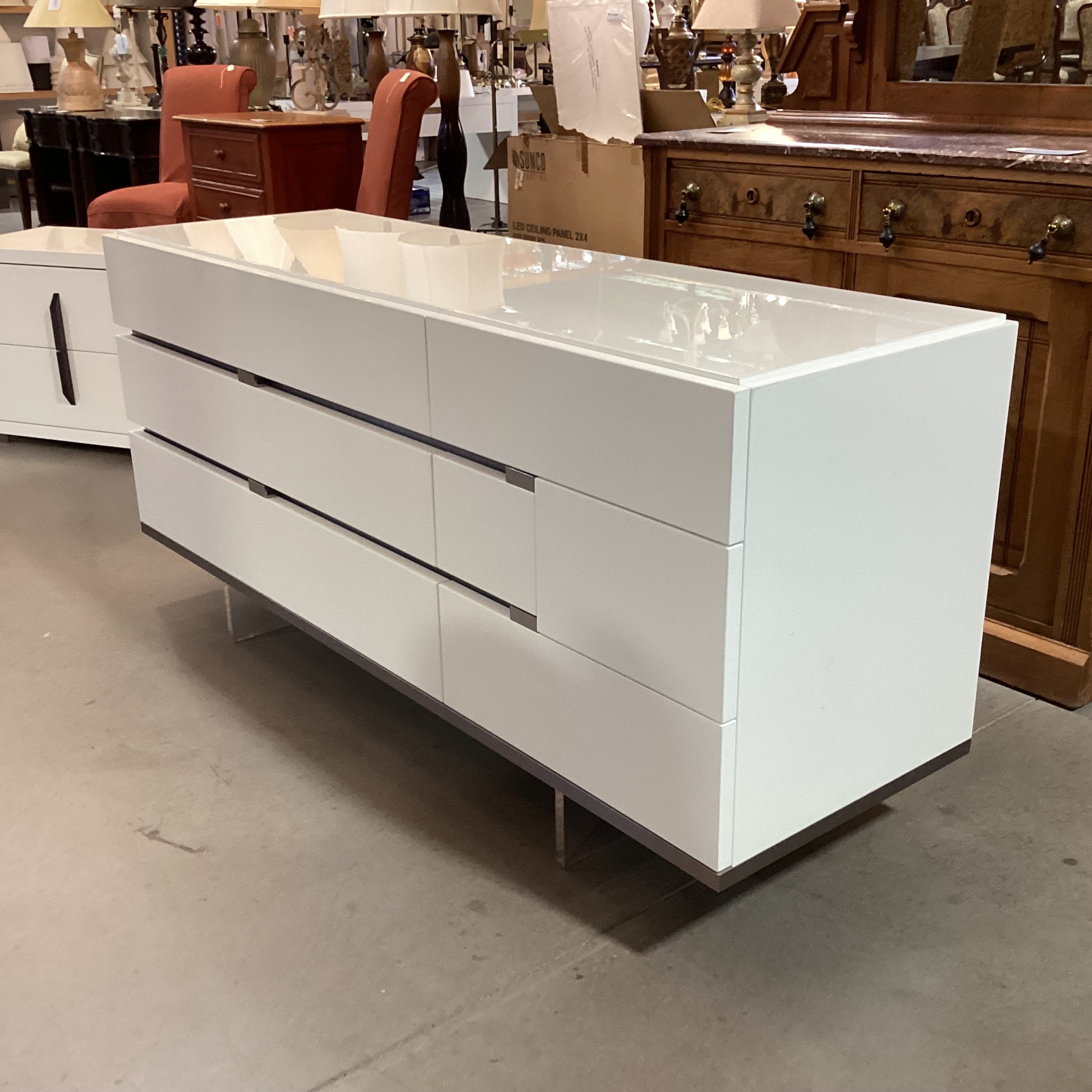 Alf DaFre Made in Italy Modern White Lacquer Chrome & Lucite 6 Drawer Dresser 67"x 21"x 32"