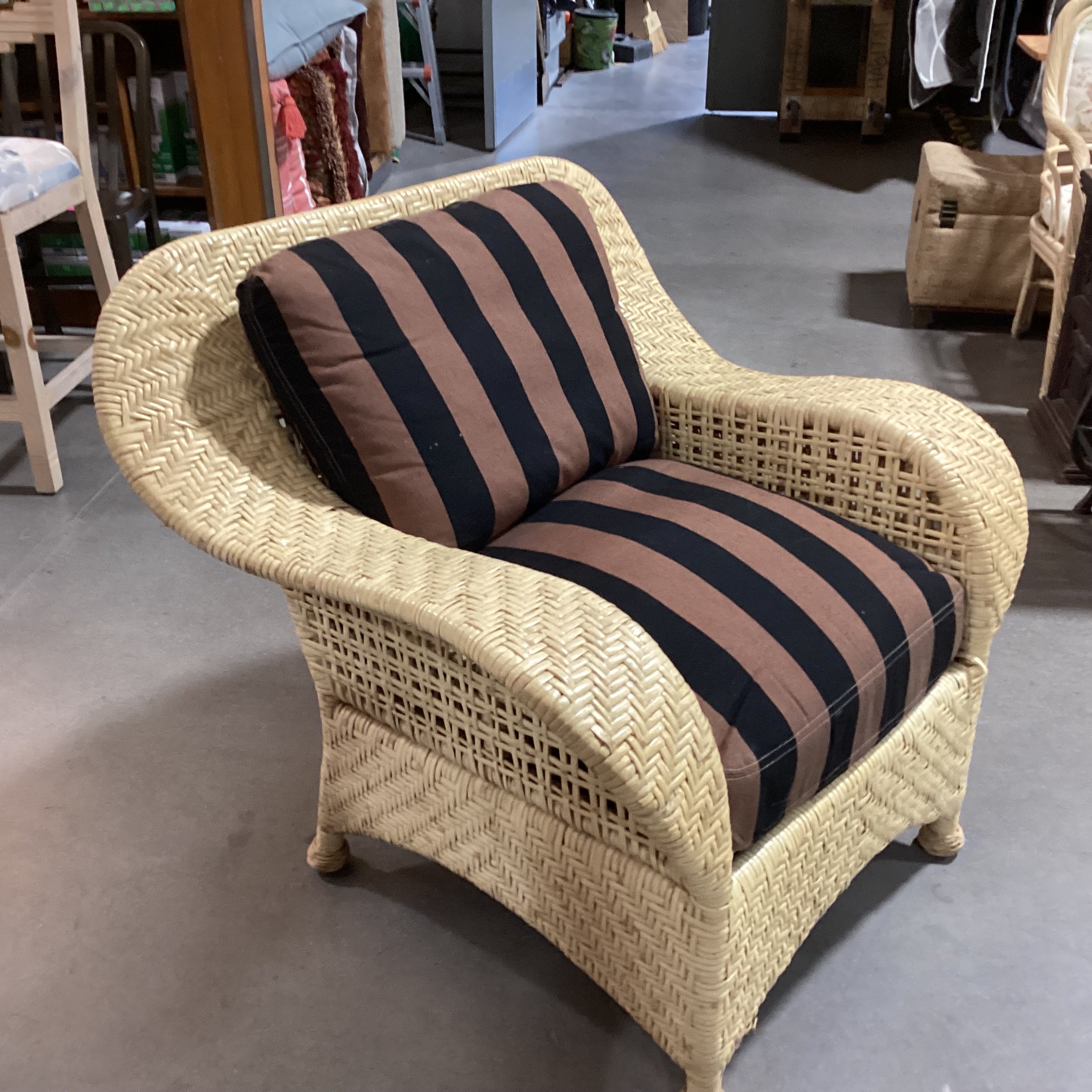 Rattan Wicker & Black Brown Stripe Down Cushions Chair 36"x 31"x 34"Chair