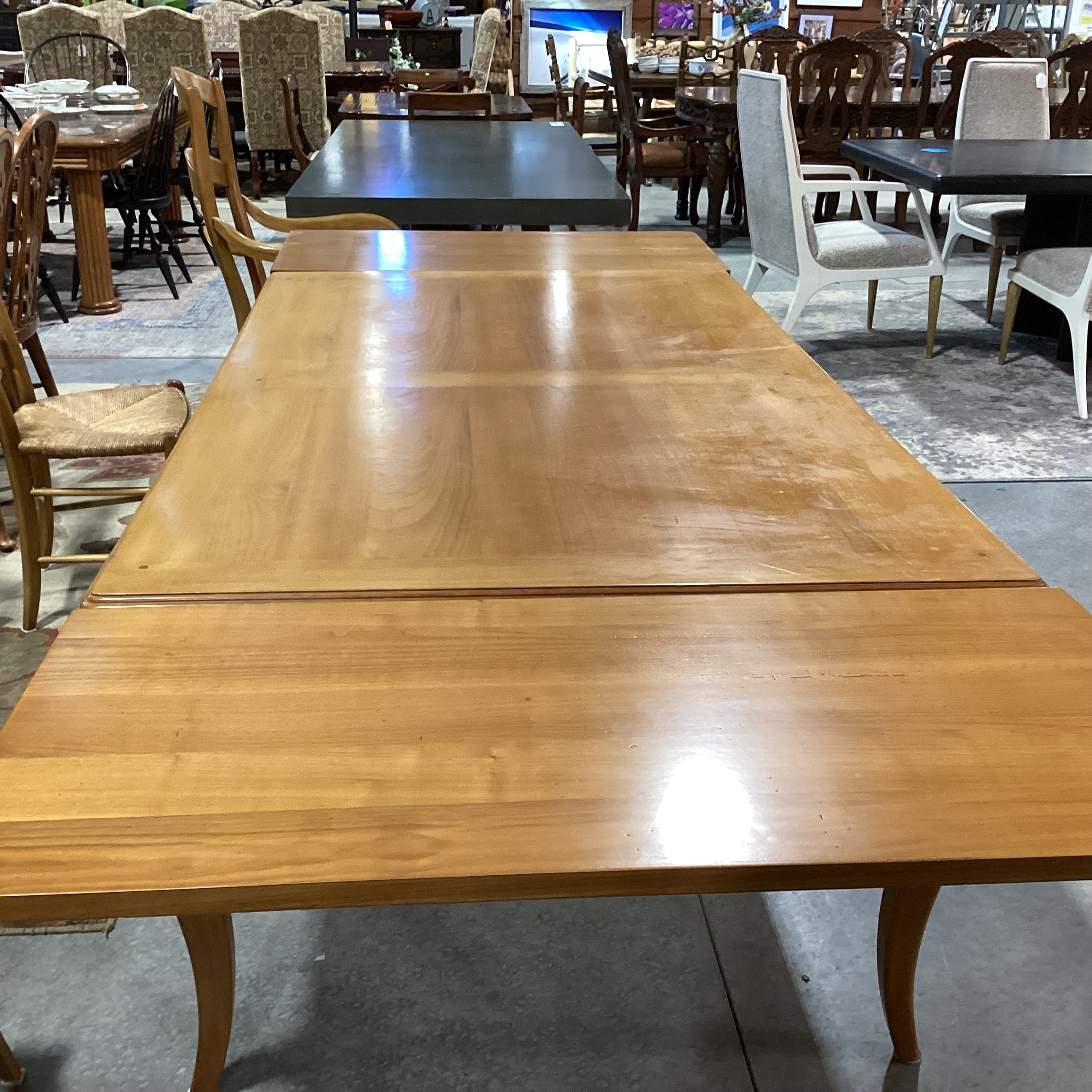 Light Finish Carved Wood End Extend Leaves Table & 6 Chairs Dining Set 72" to 111"x 43"x 30"