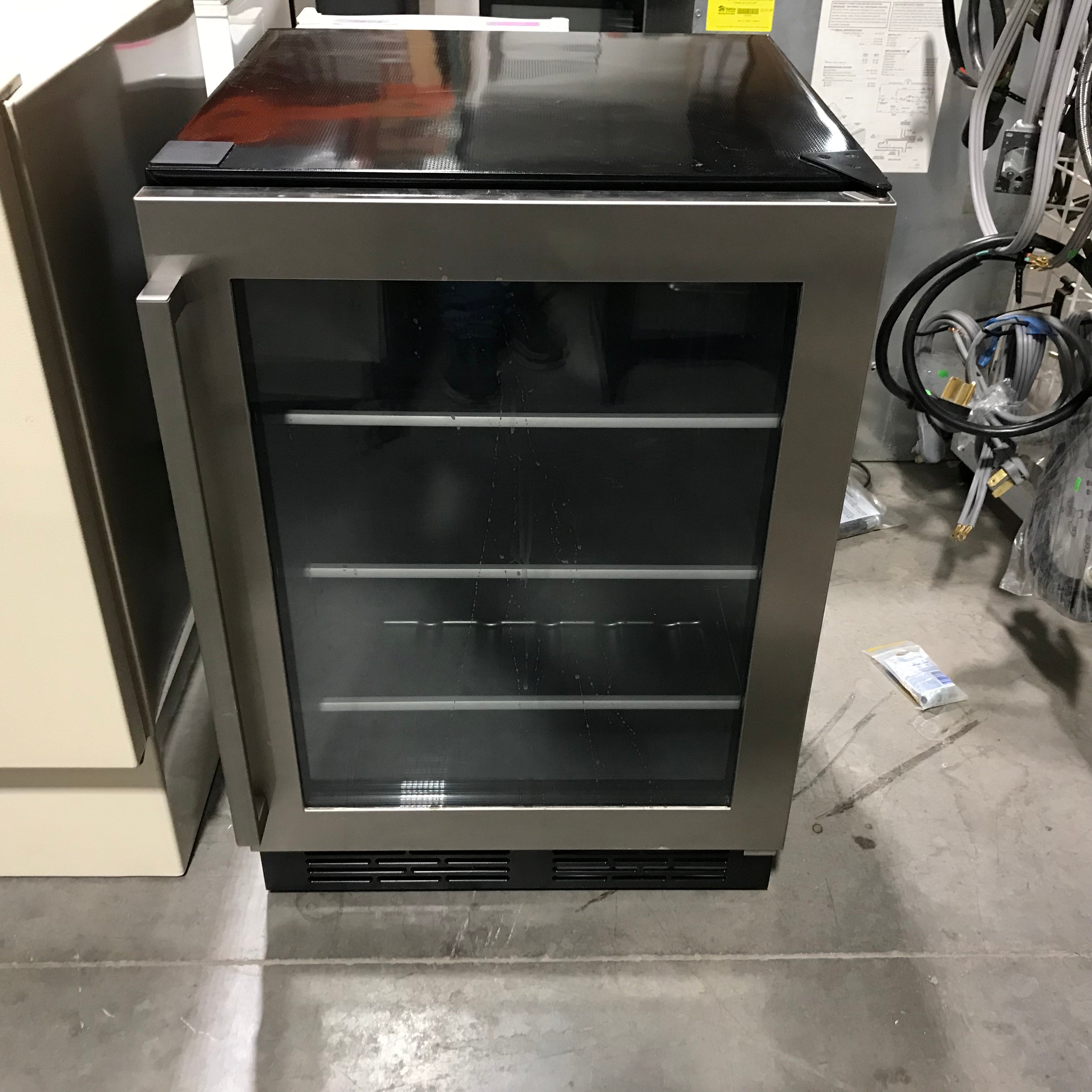 Hisense Stainless Steel, Glass Door Beverage Cooler 23.5"x 23.5"x 33.5"