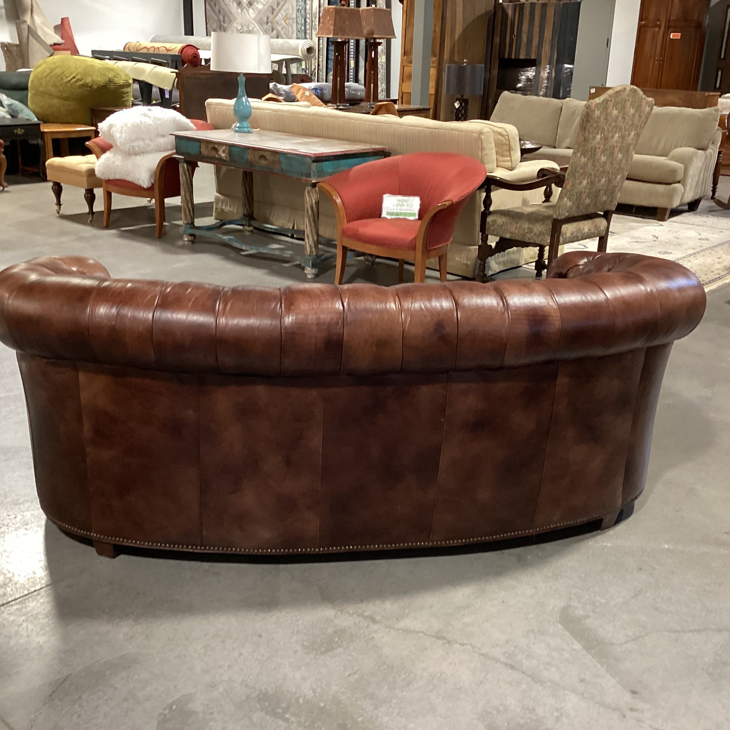 Henredon Rolled Arm English Style Button Tufted Leather Nailhead Sofa 87"x 44"x 33"