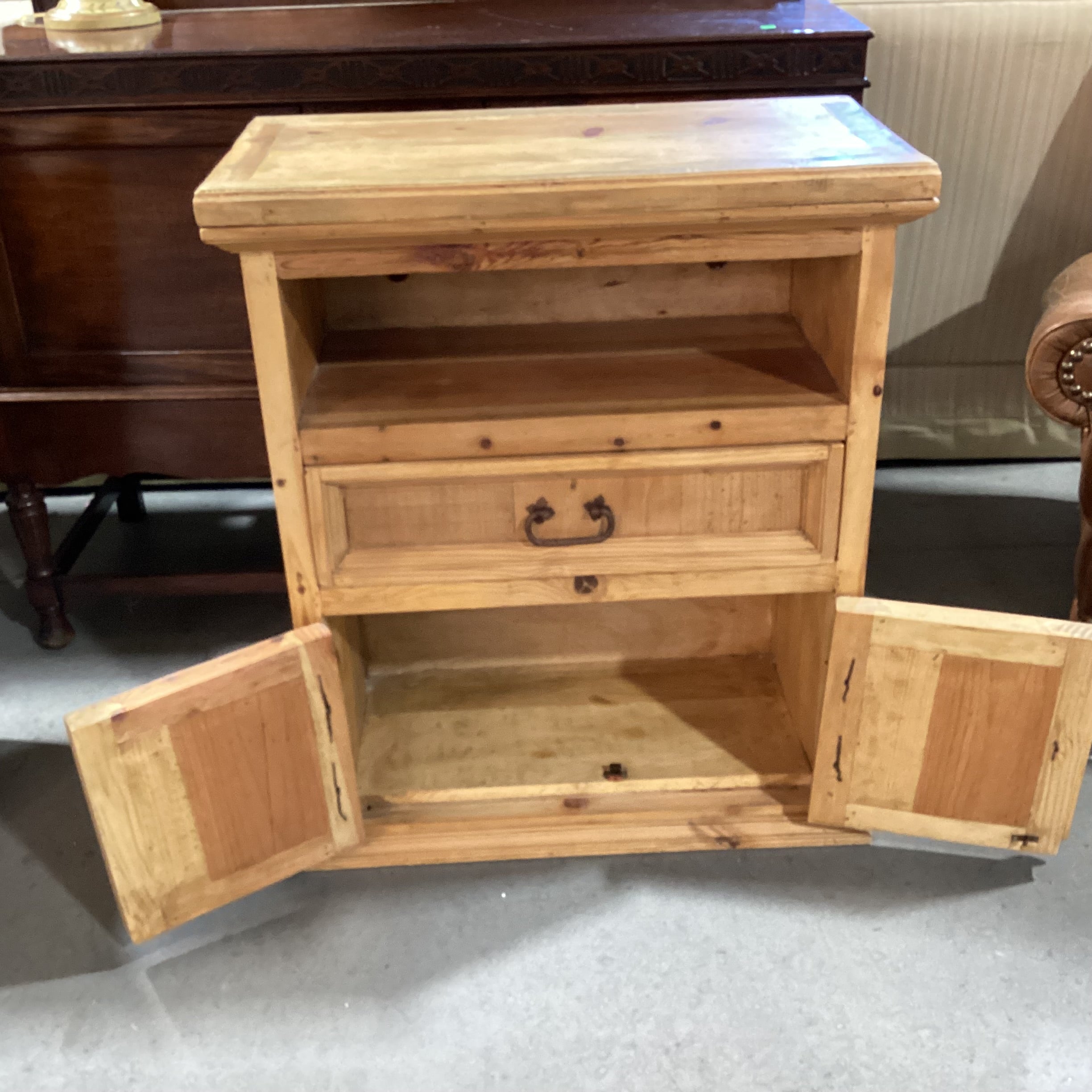 Solid Rustic Pine 1 Drawer 2 Door Turn Top Cabinet Console 31"x 16"x 36"