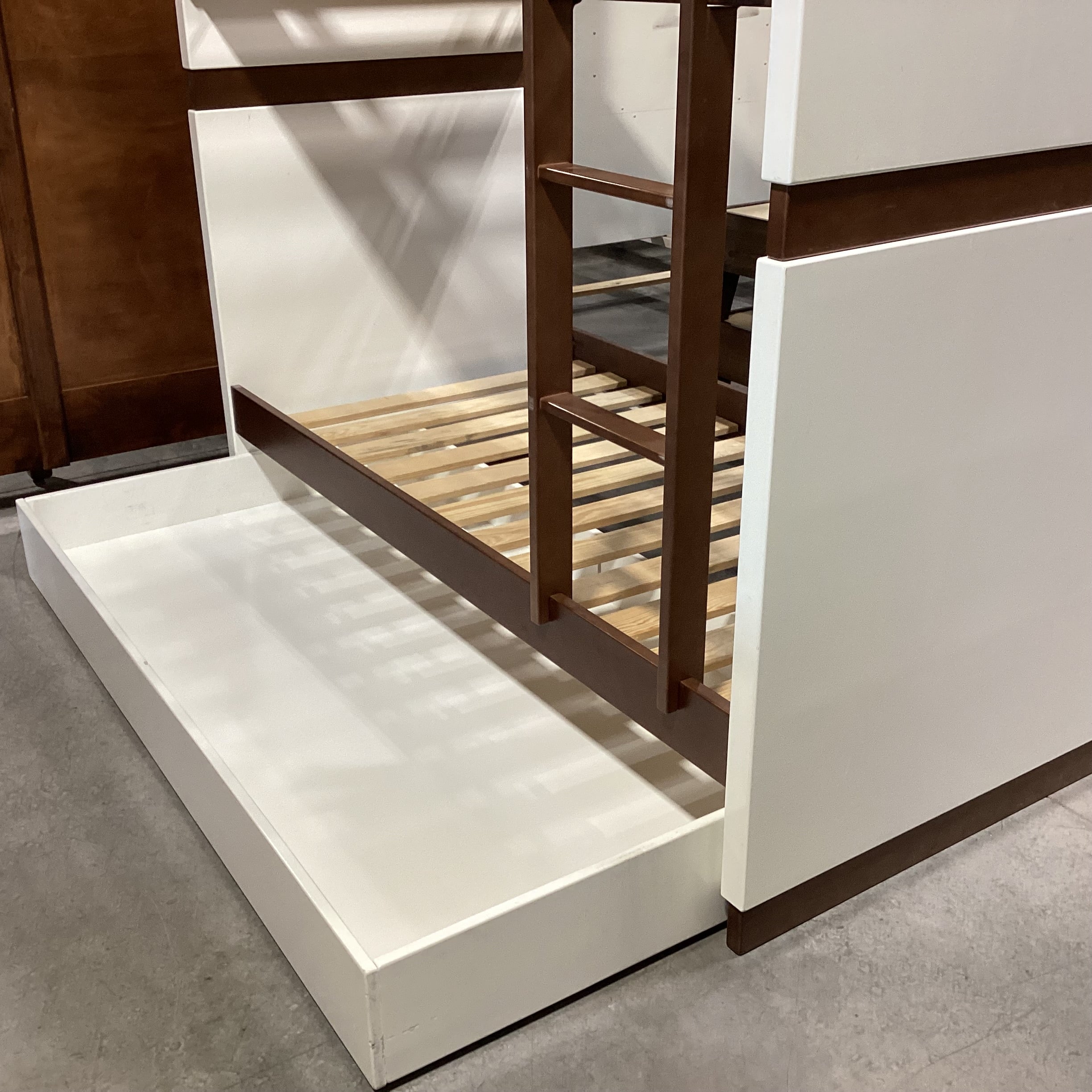 El Greco Woodworking for Room & Board White & Brown Wood Twin over Twin with Trundle Bunk Bed Set 42"x 80"x 72"