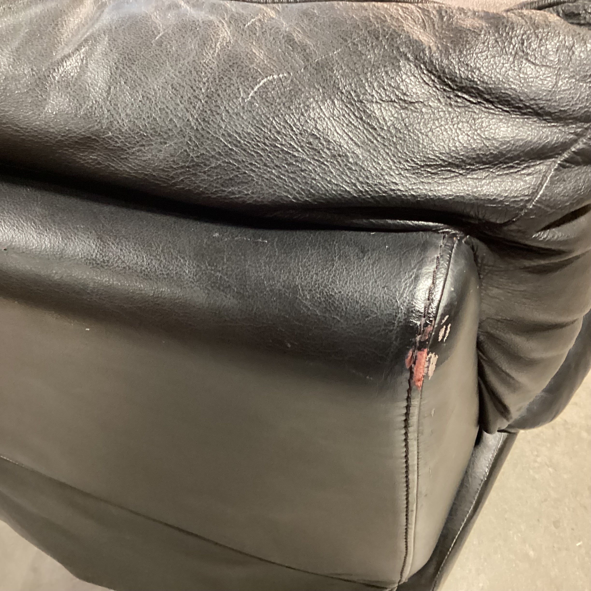 Vintage Italian Black Leather Swivel Rock Recliner Chair 39"x 34"x 67"x 37"