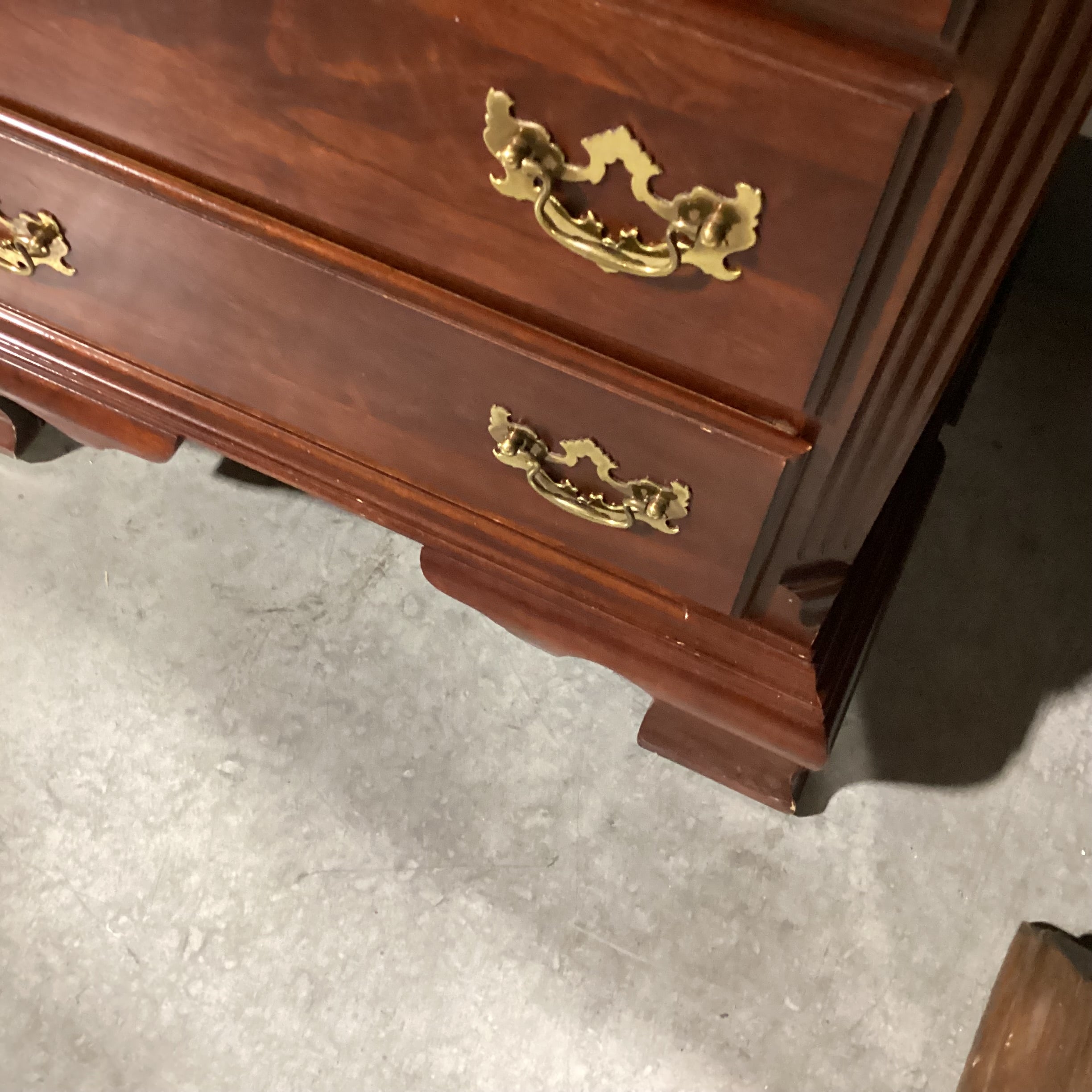 Lineage Mahogany Finish Wood 7 Drawer Chest 26"x 17"x 57"