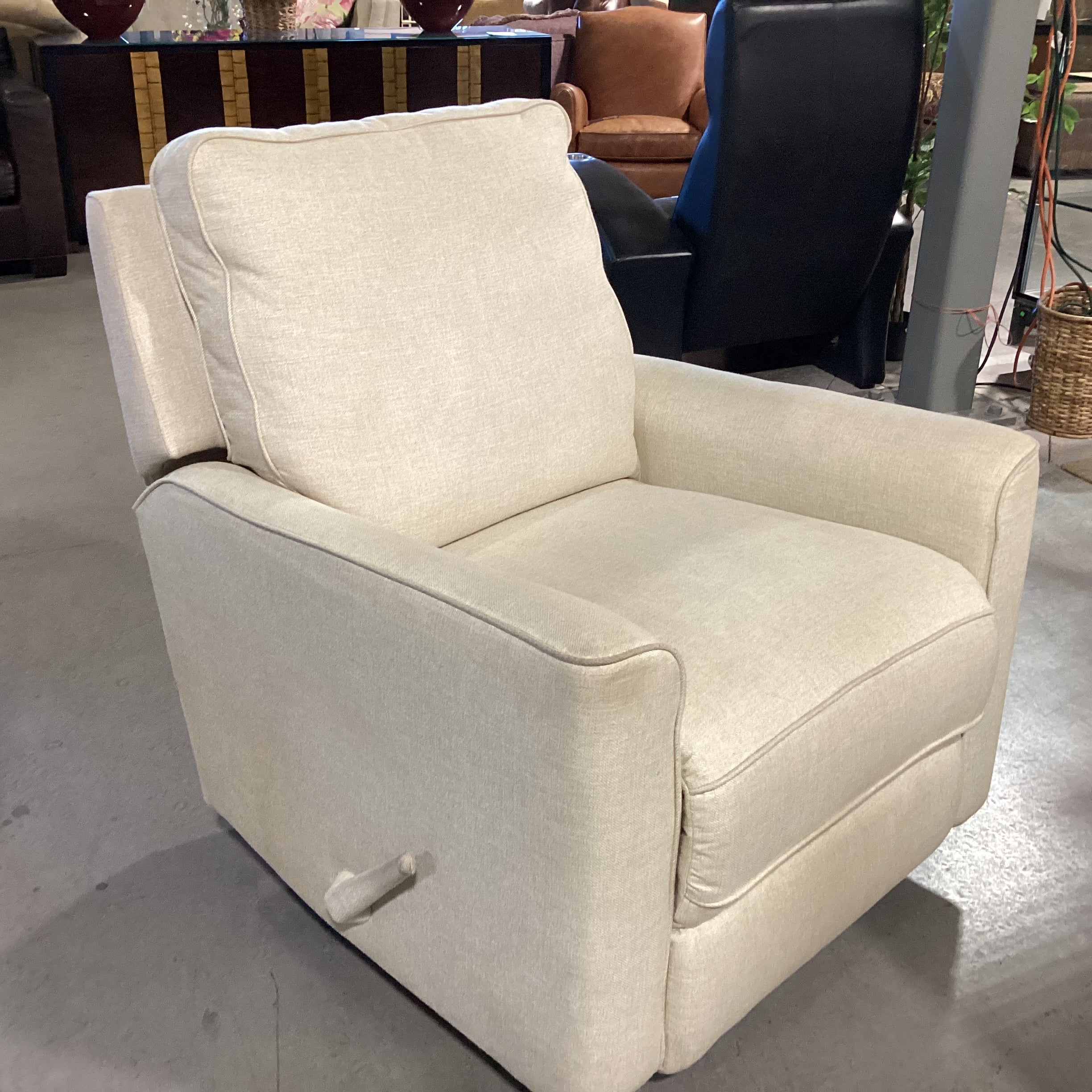 Cream Woven Swivel Recliner Chair 32"x 33" to 62"x 39"