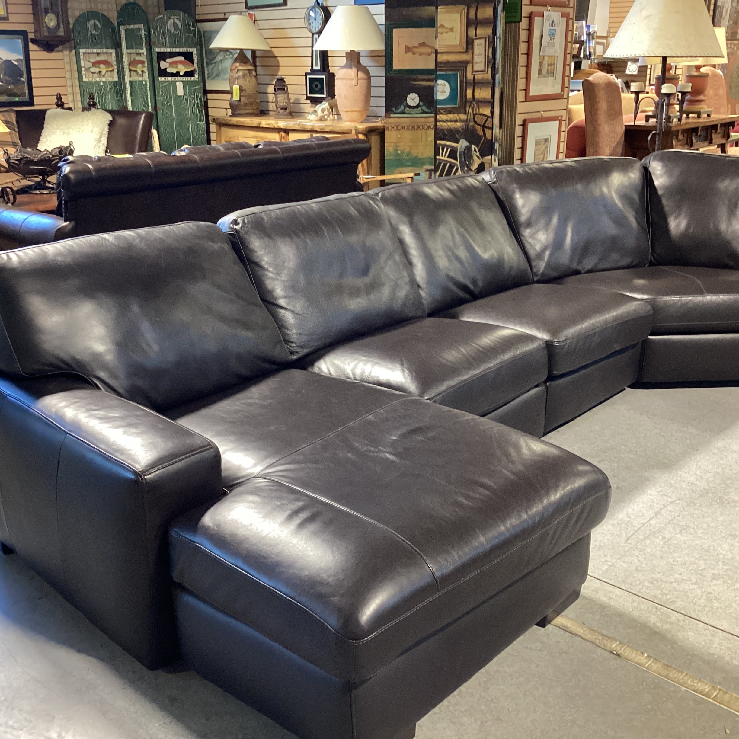 Natuzzi Leather 6 Piece with Chaise Sectional 108"x 138"x 64"x 39"x 31"
