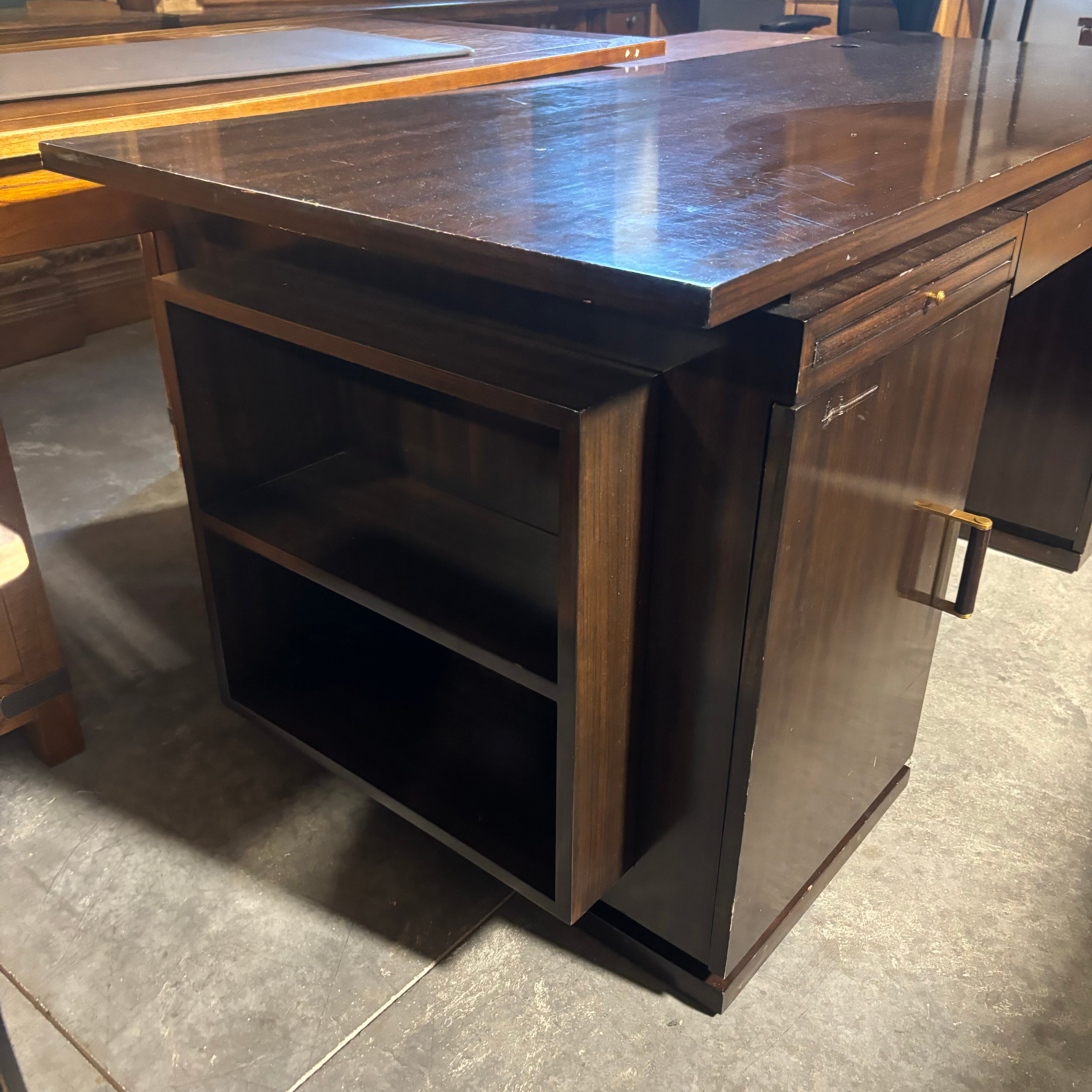 Hickory Chair By David Phoenix Caravelle 2 Door Multi Drawer Desk 72"x 32"x 30"
