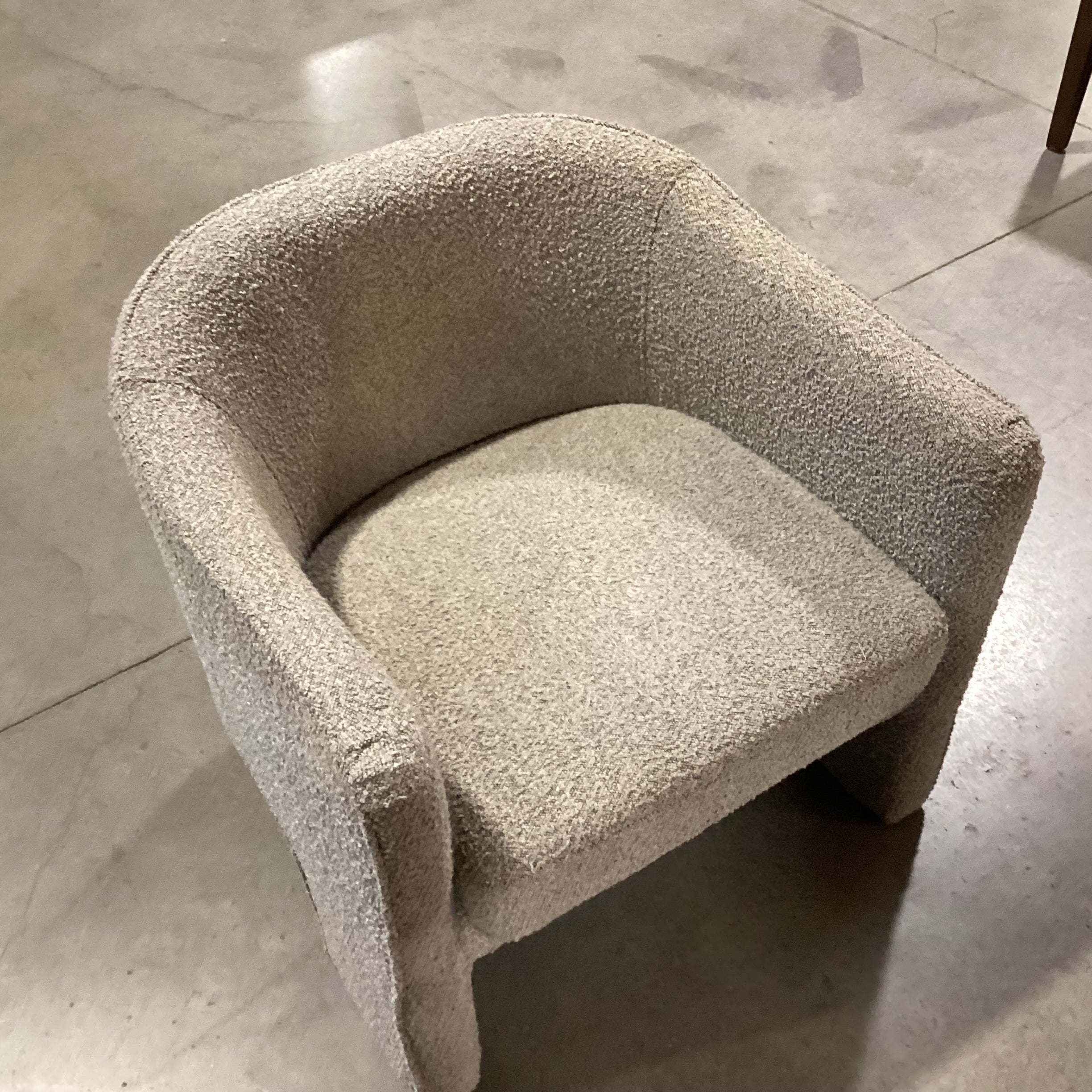 Safavieh Couture Lordyn Modern Grey Boucle Chair 30"x 28"x 30"