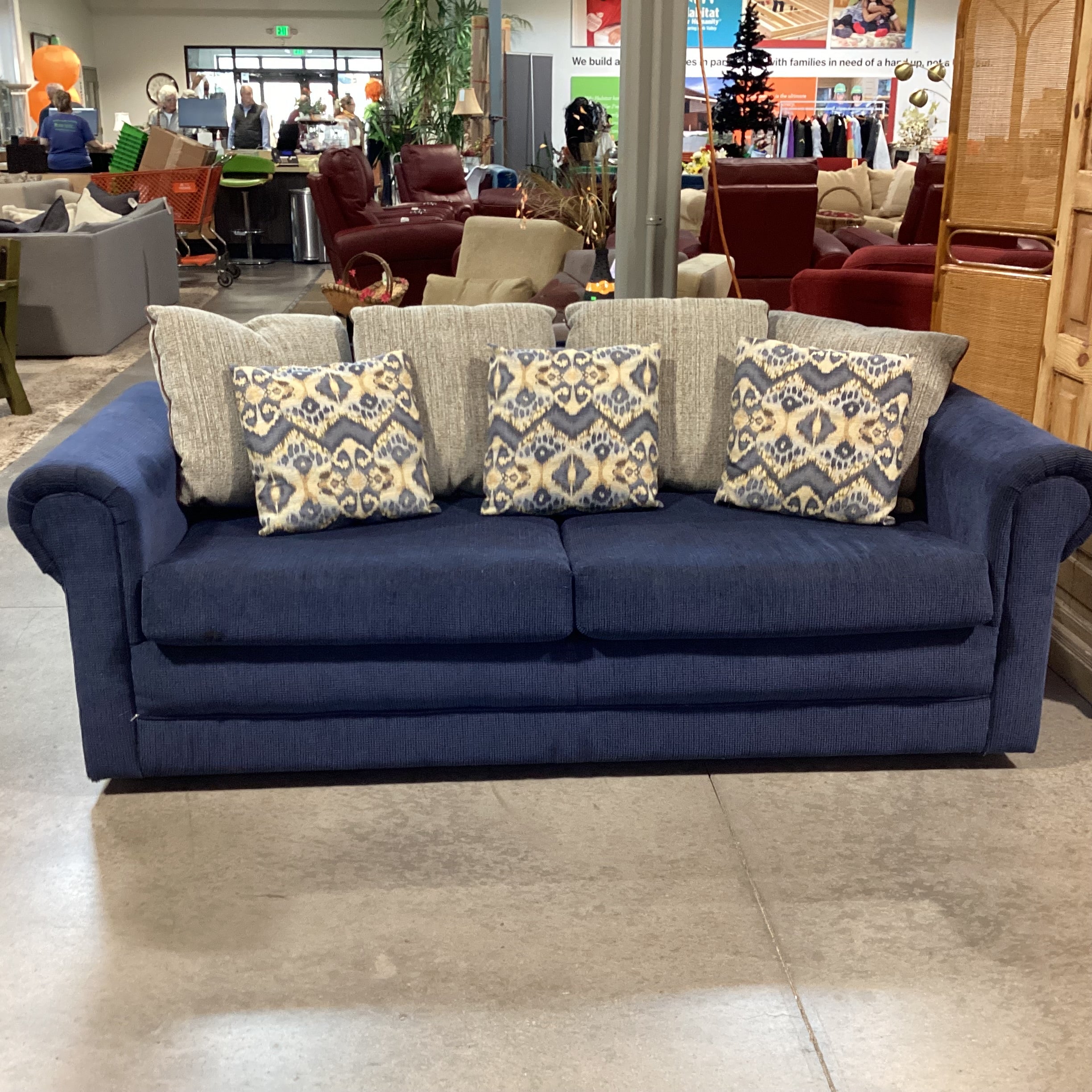 Blue Woven with 7 Accent Pillows Queen Sleeper Sofa 83"x 36"x 31"