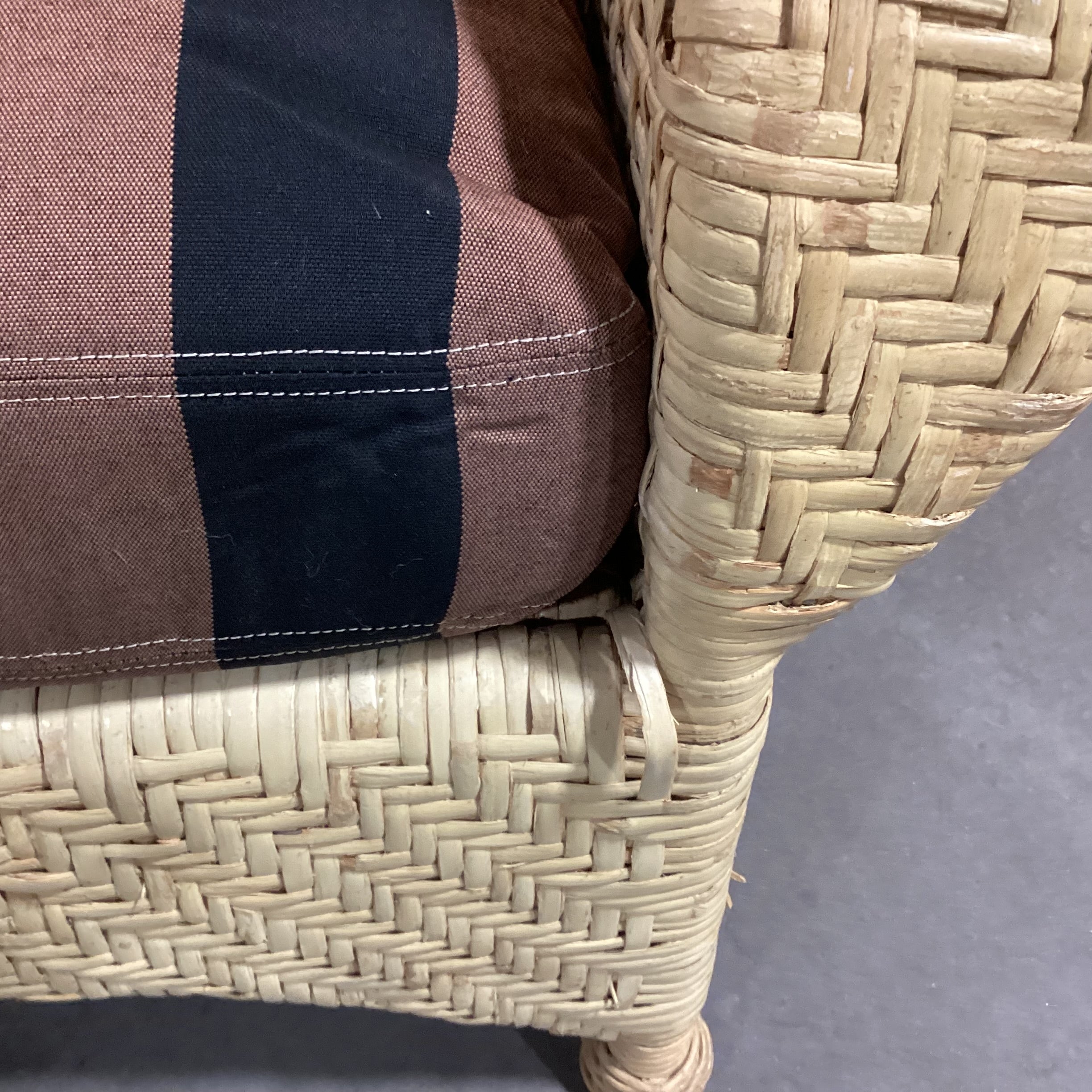 Rattan Wicker & Black Brown Stripe Down Cushions Chair 36"x 31"x 34"Chair
