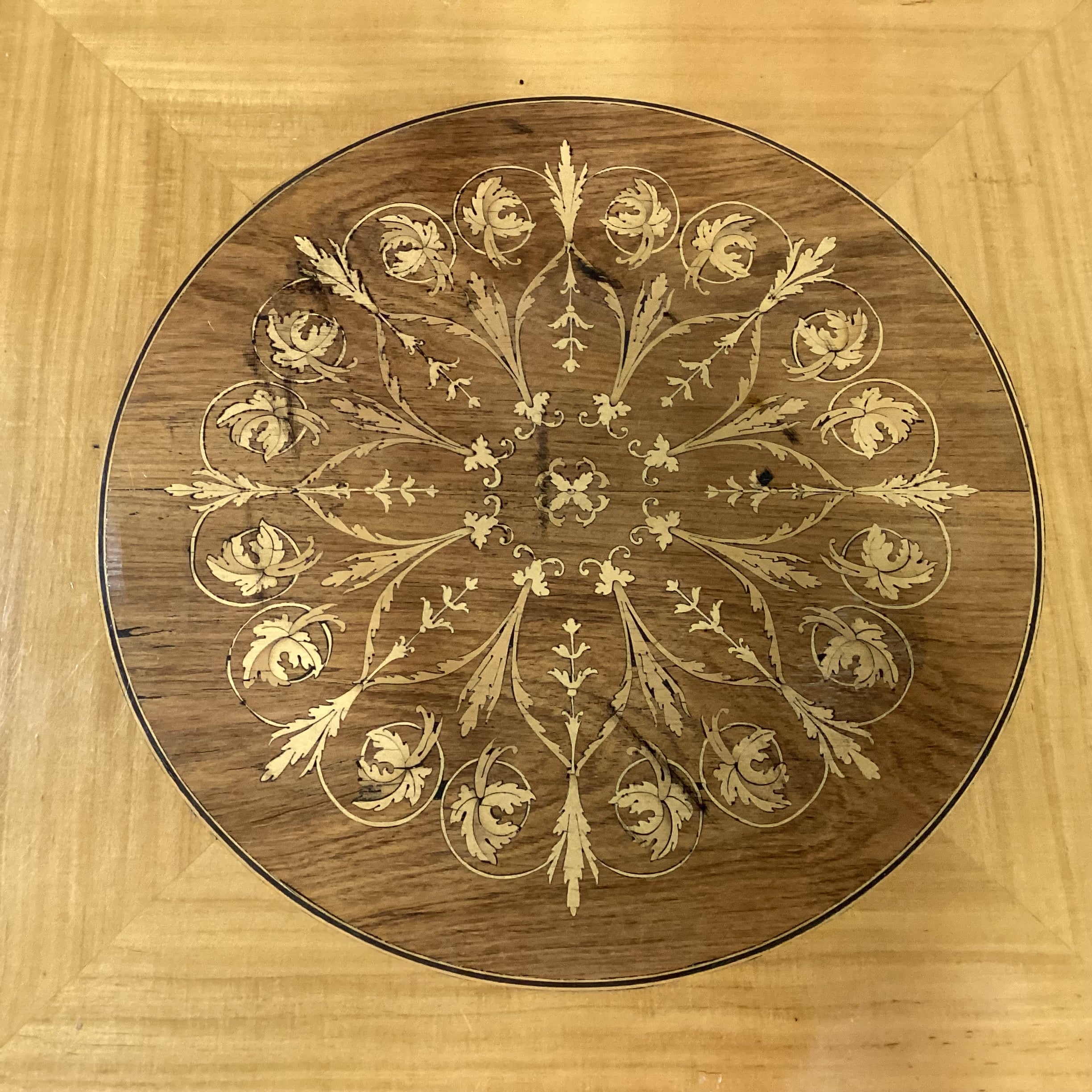 Vintage Ornate Inlay Veneer Accent Table 32"x 32"x 30"