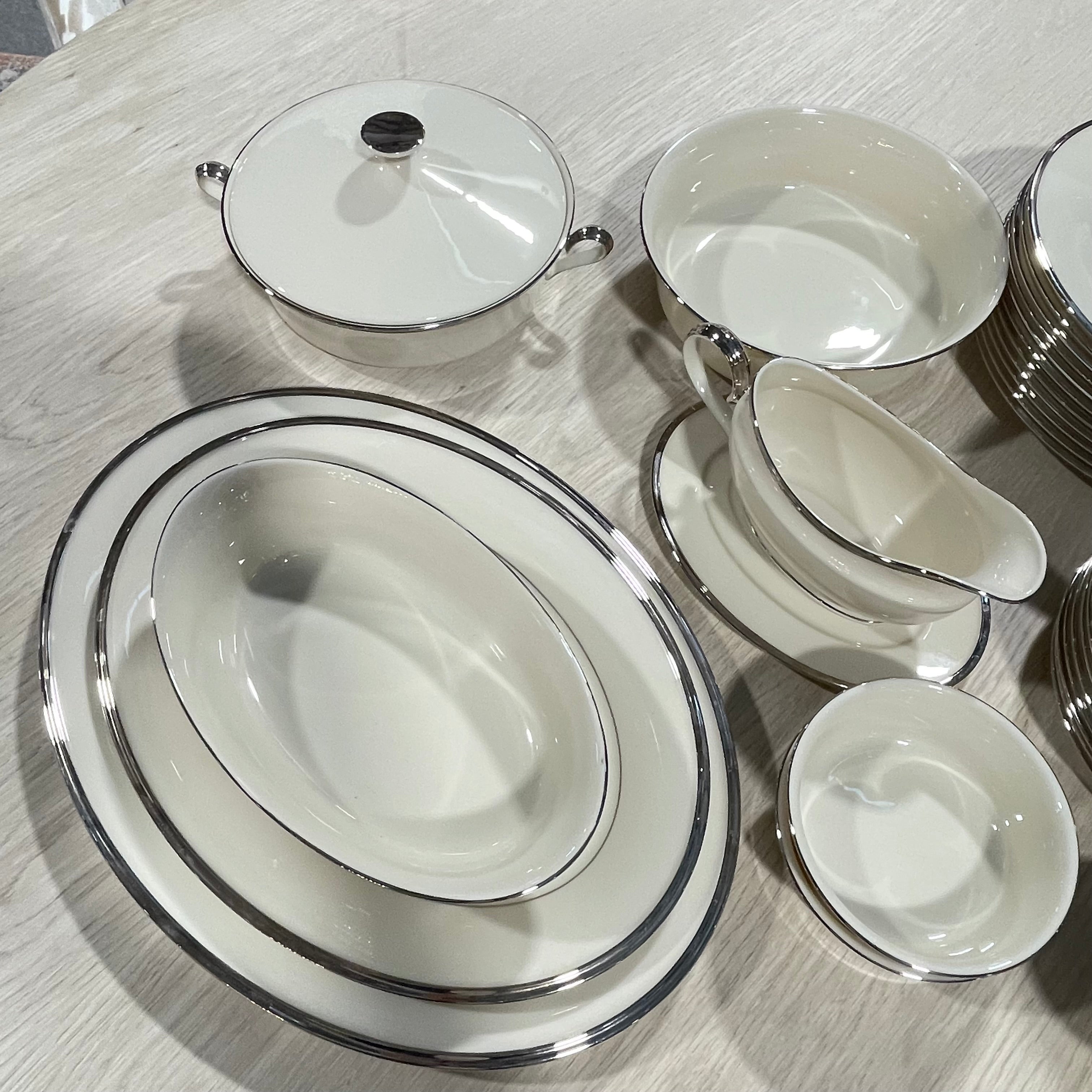 Set of 67 Pieces Lenox Solitaire Platinum China Dinnerware, Made in USA