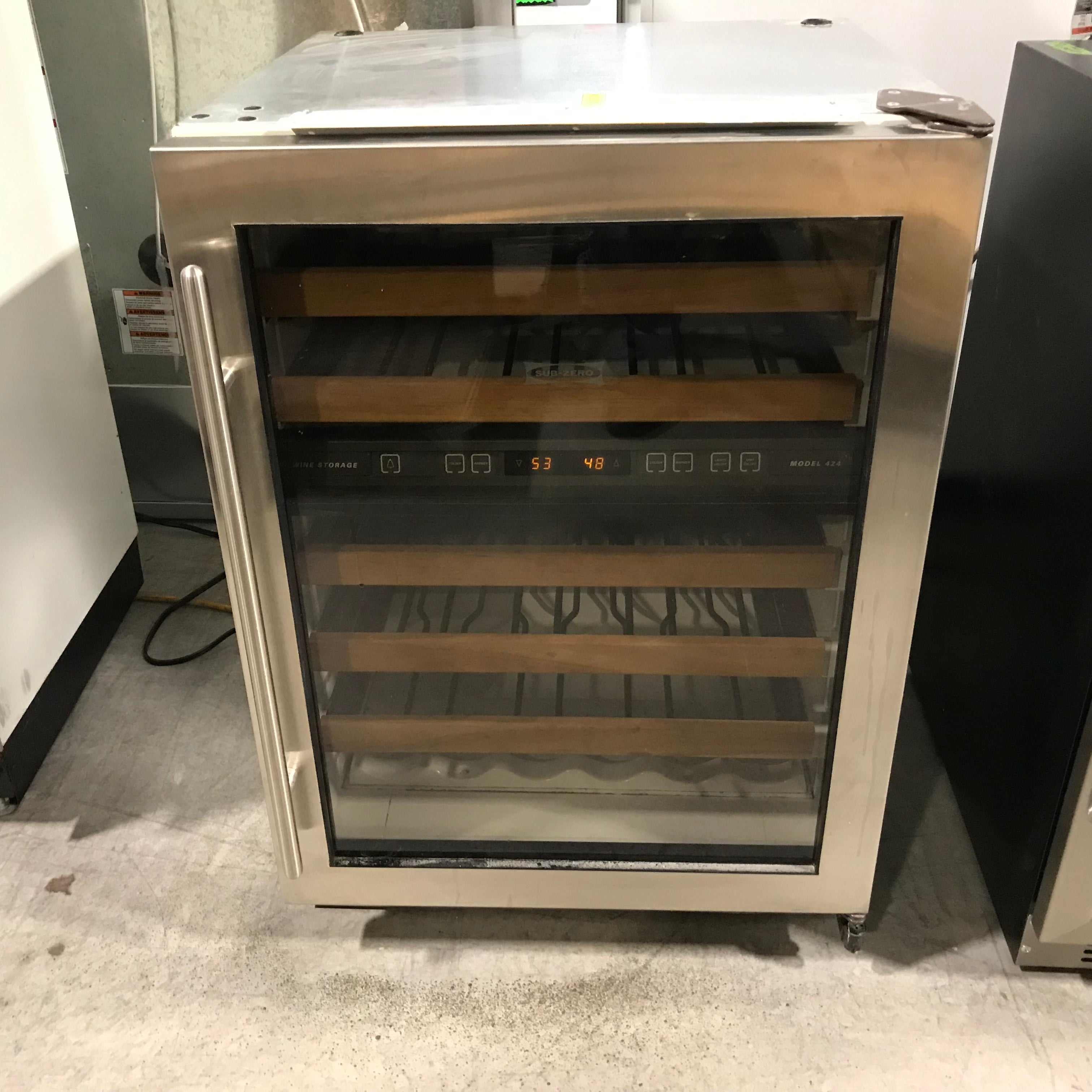 Sub-Zero Stainless Steel/Glass Door, Model424 Wine Cooler 24"x 24"x 34.5"