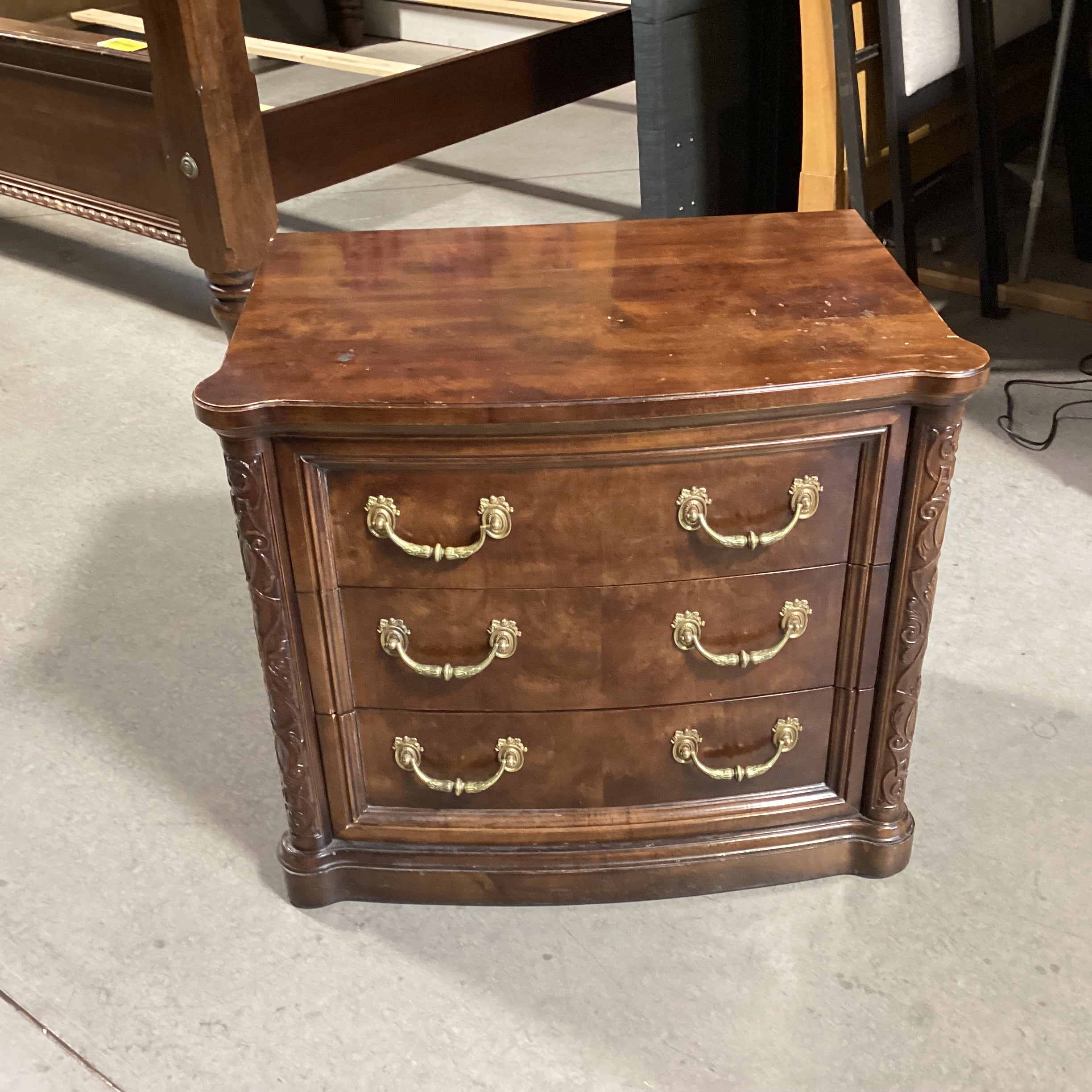 Henredon Burl Veneer & Wood with Brass Pulls 3 Drawer Nightstand 28"x 18"x 25"