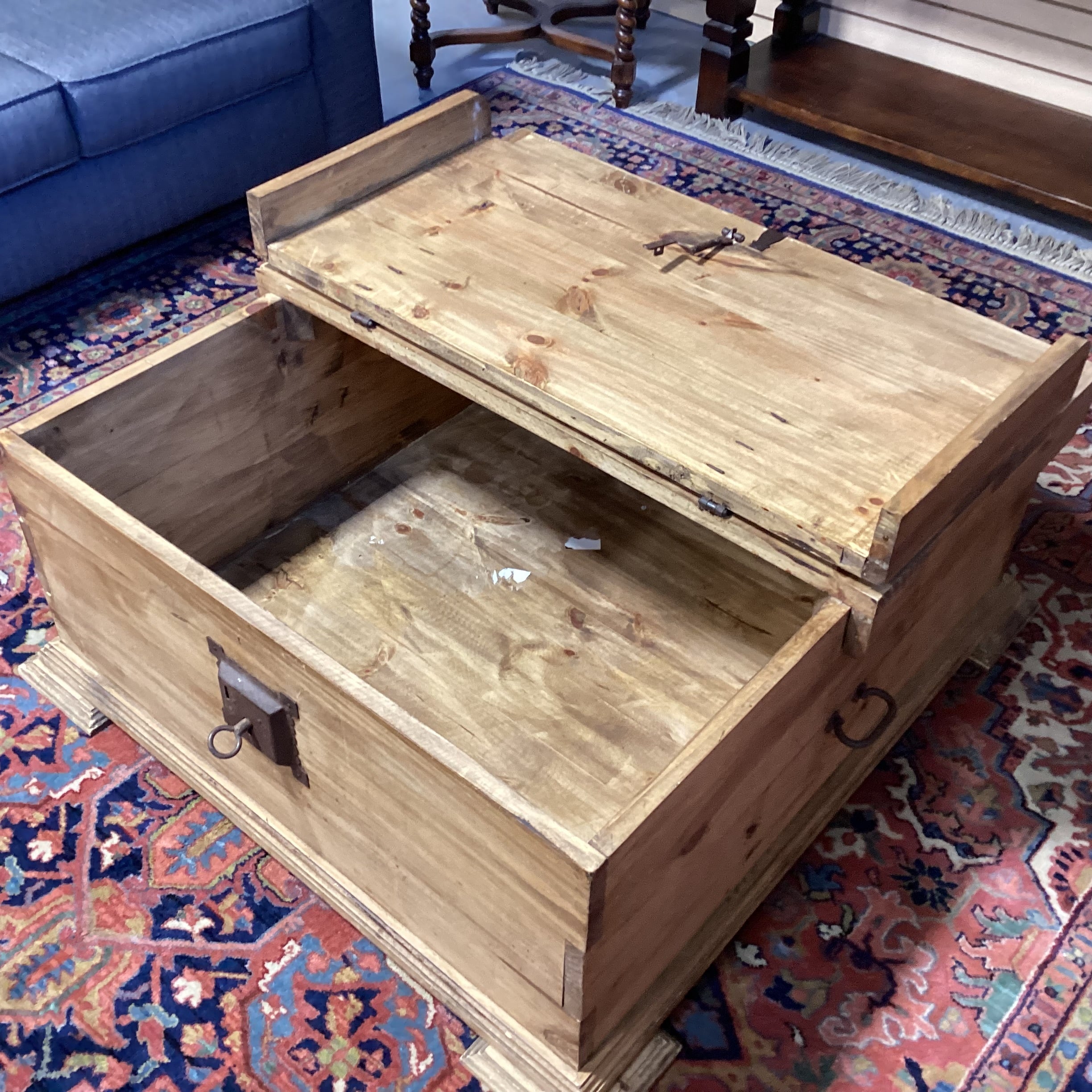 Rustic Pine with Iron Accent Trunk Style with 2 Lift Door Top Storage Coffee Table 41.5"x 43.5"x 18.5"