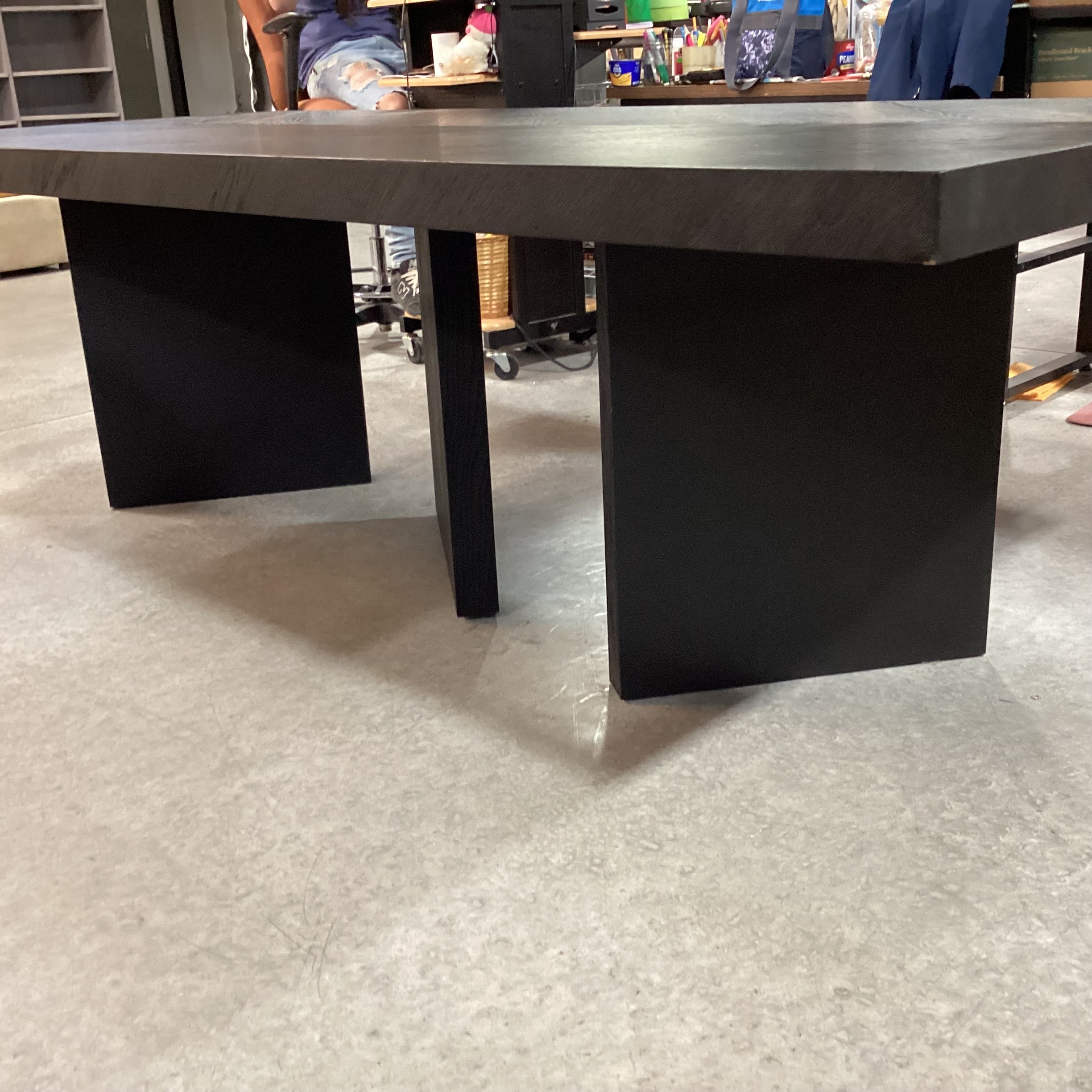 Modern Black Finish Oak Veneer Matched Top Detail Dining Table 94.5"x 43.5"x 30.5"