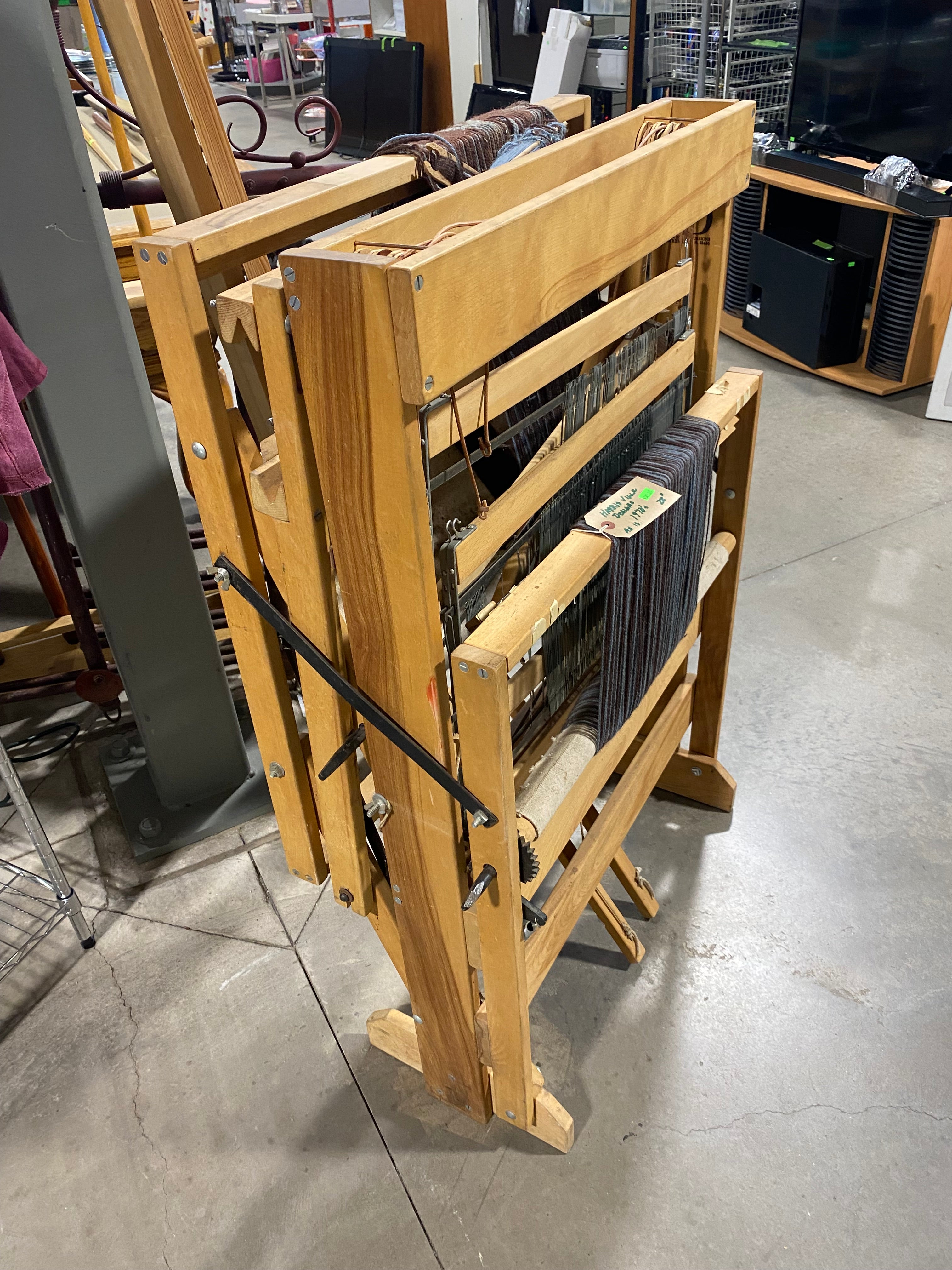 1970's Harrisville Designs 22" Model A8 Floor Loom 28"x 34"x 42"