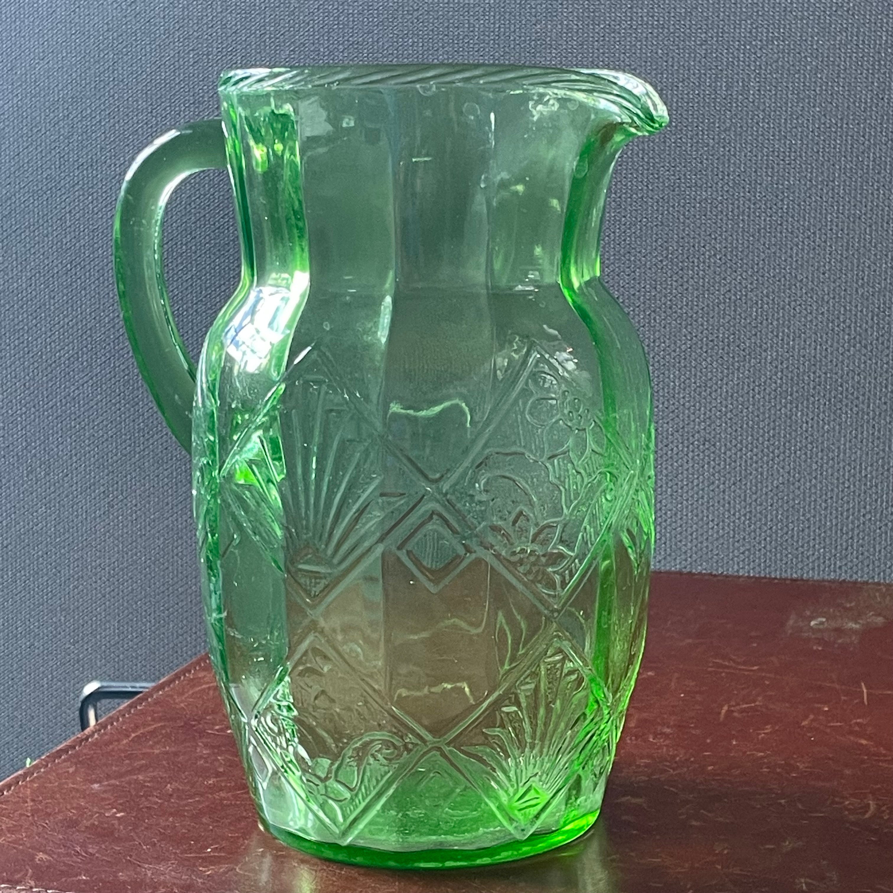 Set of 5 Pieces Vintage Anchor Hocking Fan & Flower Green Uranium Glass Pitcher with 4 Glasses, 1930's