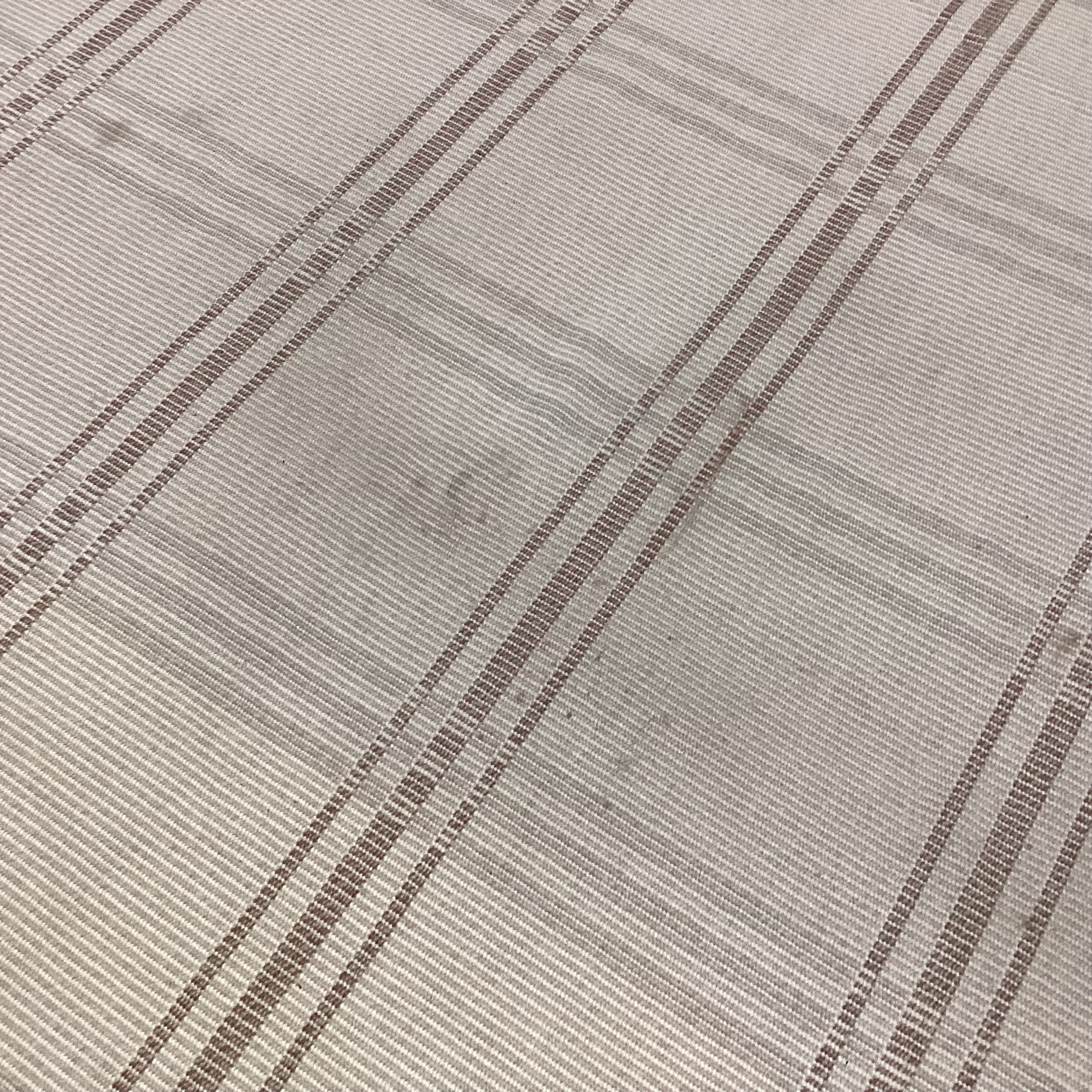 Cream & Tan Plaid Style Woven Wool Rug 11'3"x 11'7"