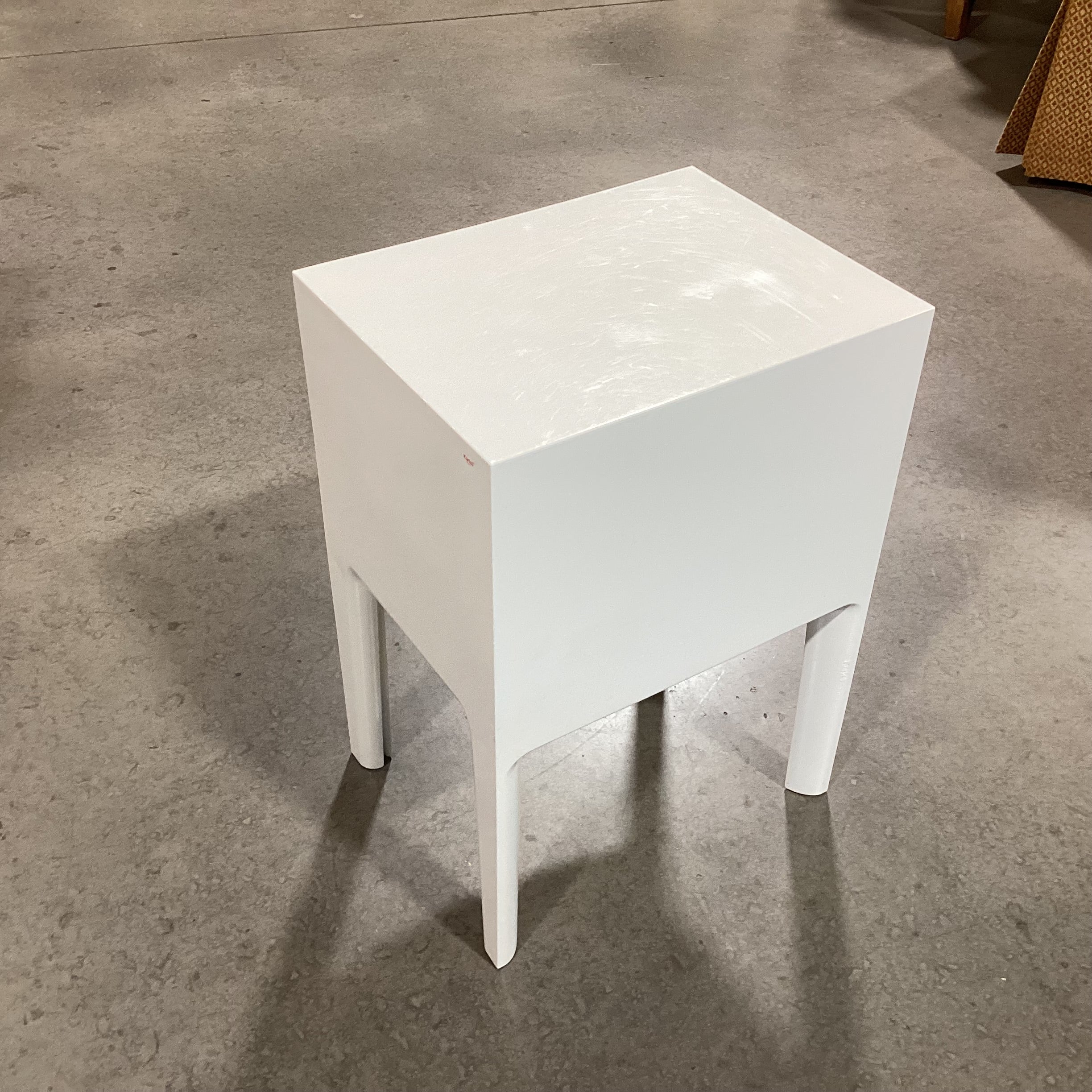 Karteil Italian Ghost Buster White Molded End Table 16"x 12.5"x 22.5"