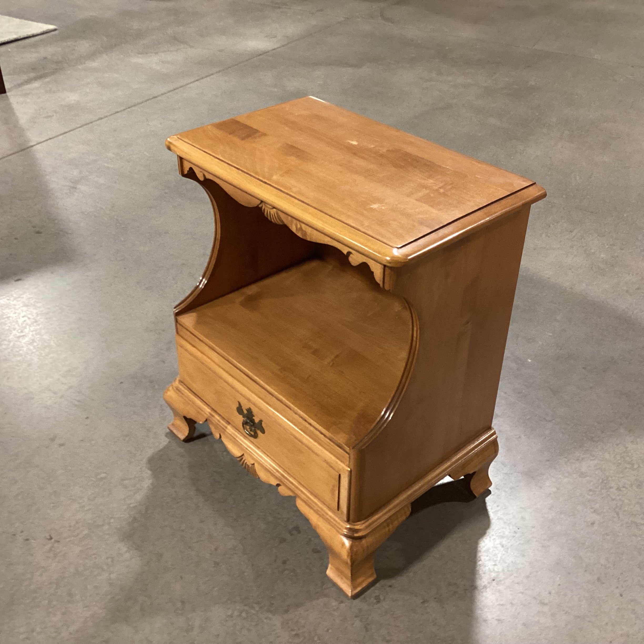 Vintage Kling Solid Hard Maple 1 Drawer with Cubby End Table 21.5"x 14"x 25"