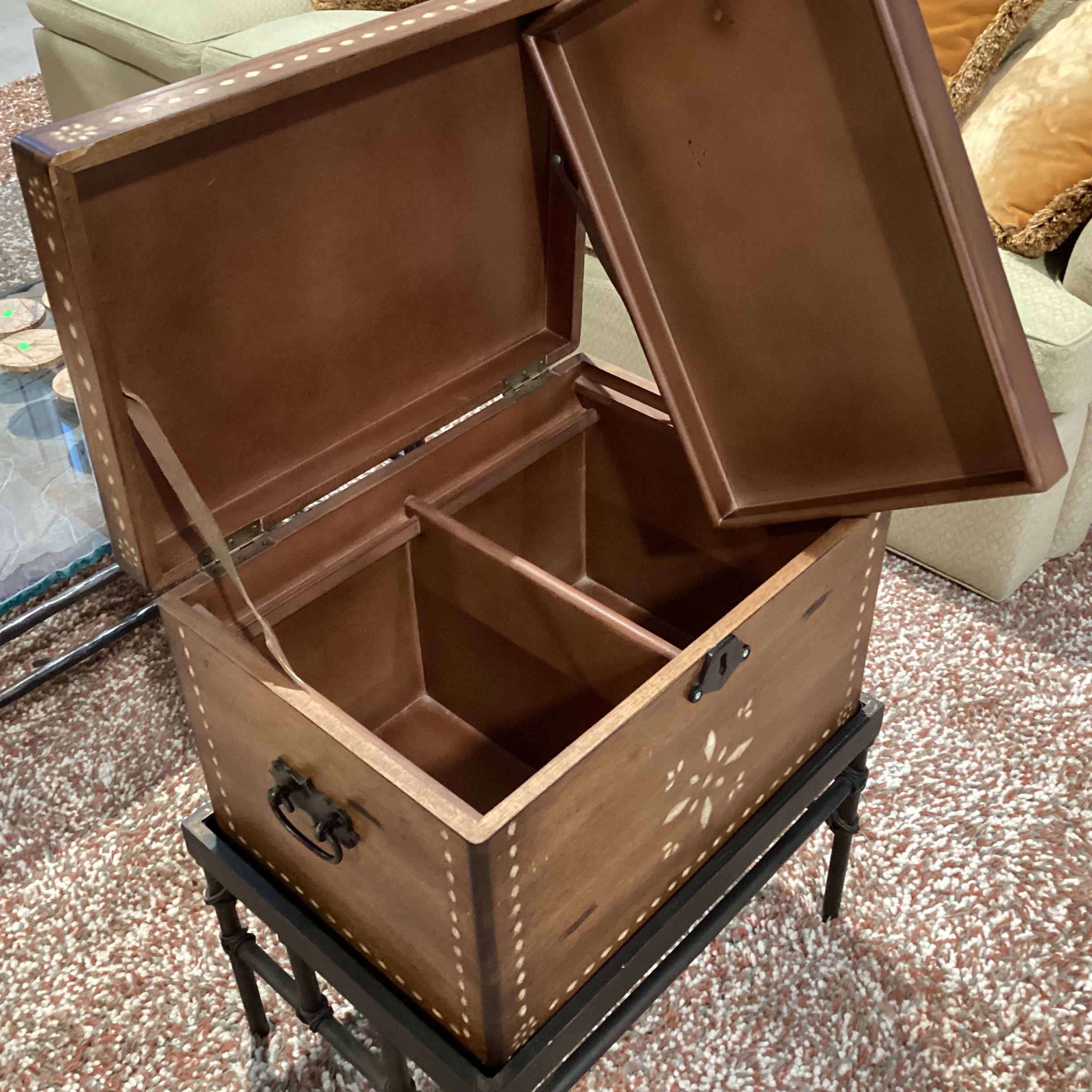 Carved Wood with Shell Like Embellish Compartment & Tray Storage with Iron Stand Trunk 22.5"x 16"x 27.5"
