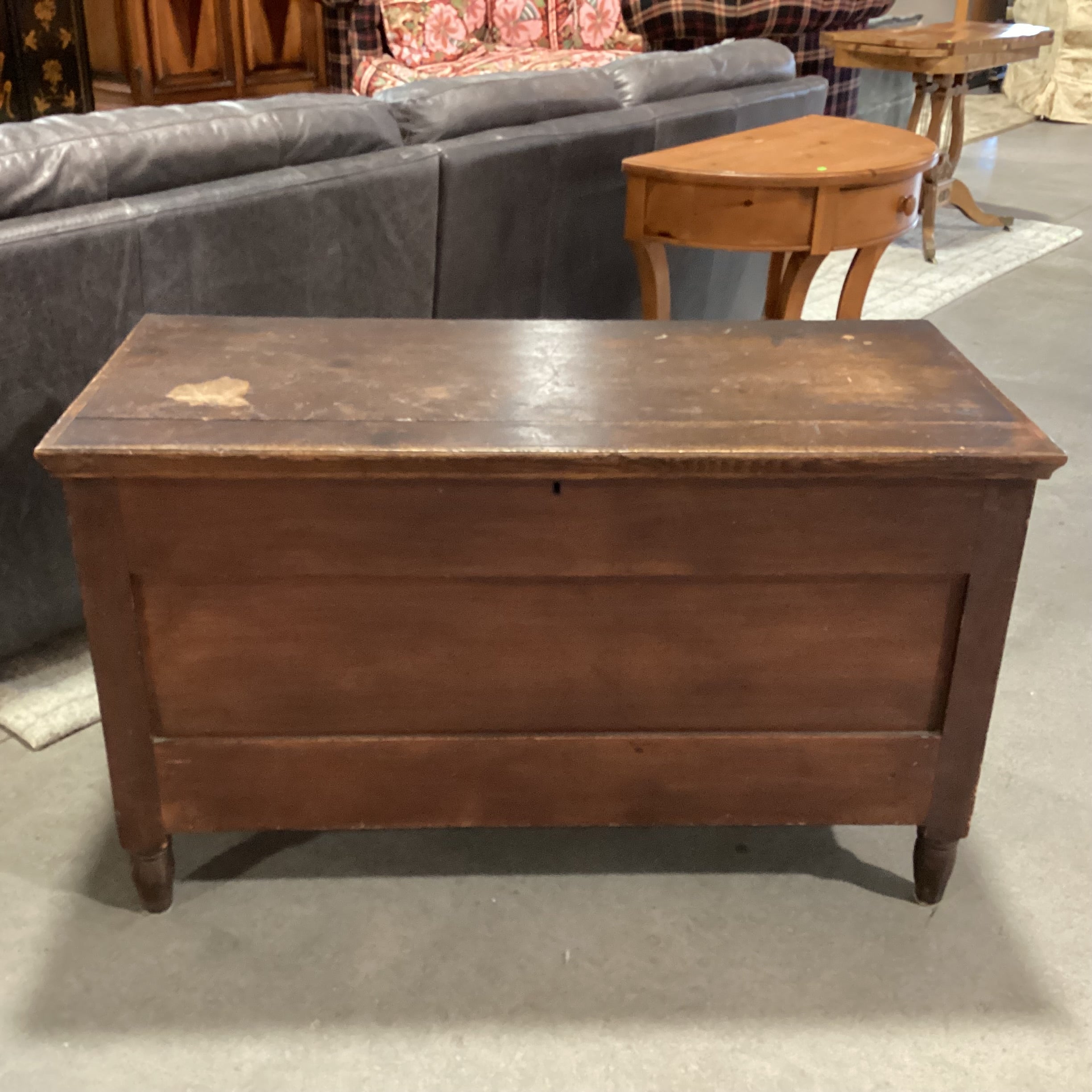 Antique Dark Finish Wood Chest Trunk 44"x 20"x 26.5"