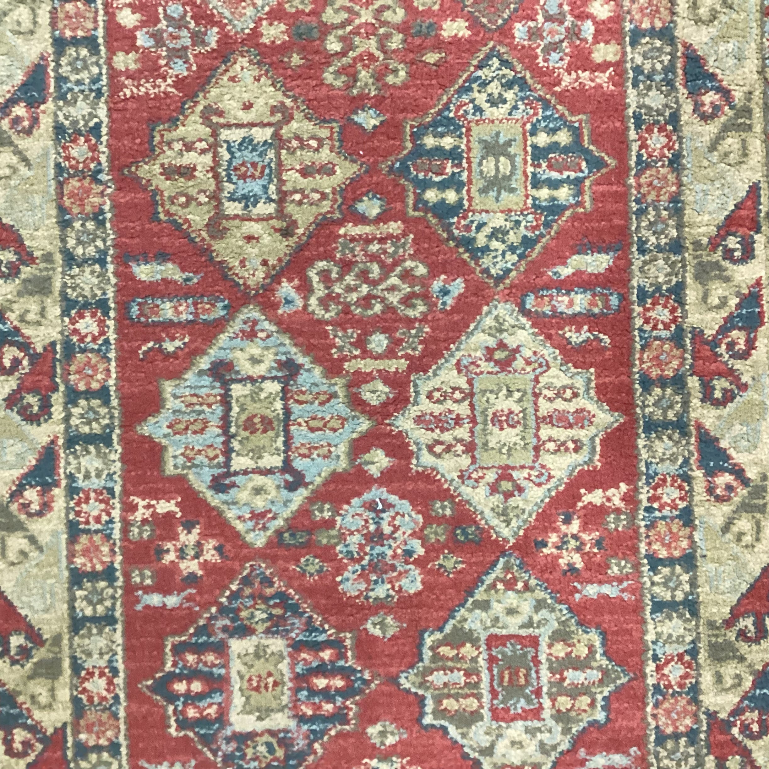 Unique Loom Serapi Collection Red Gold Poly Runner Rug 2' 8"x 6' 8"