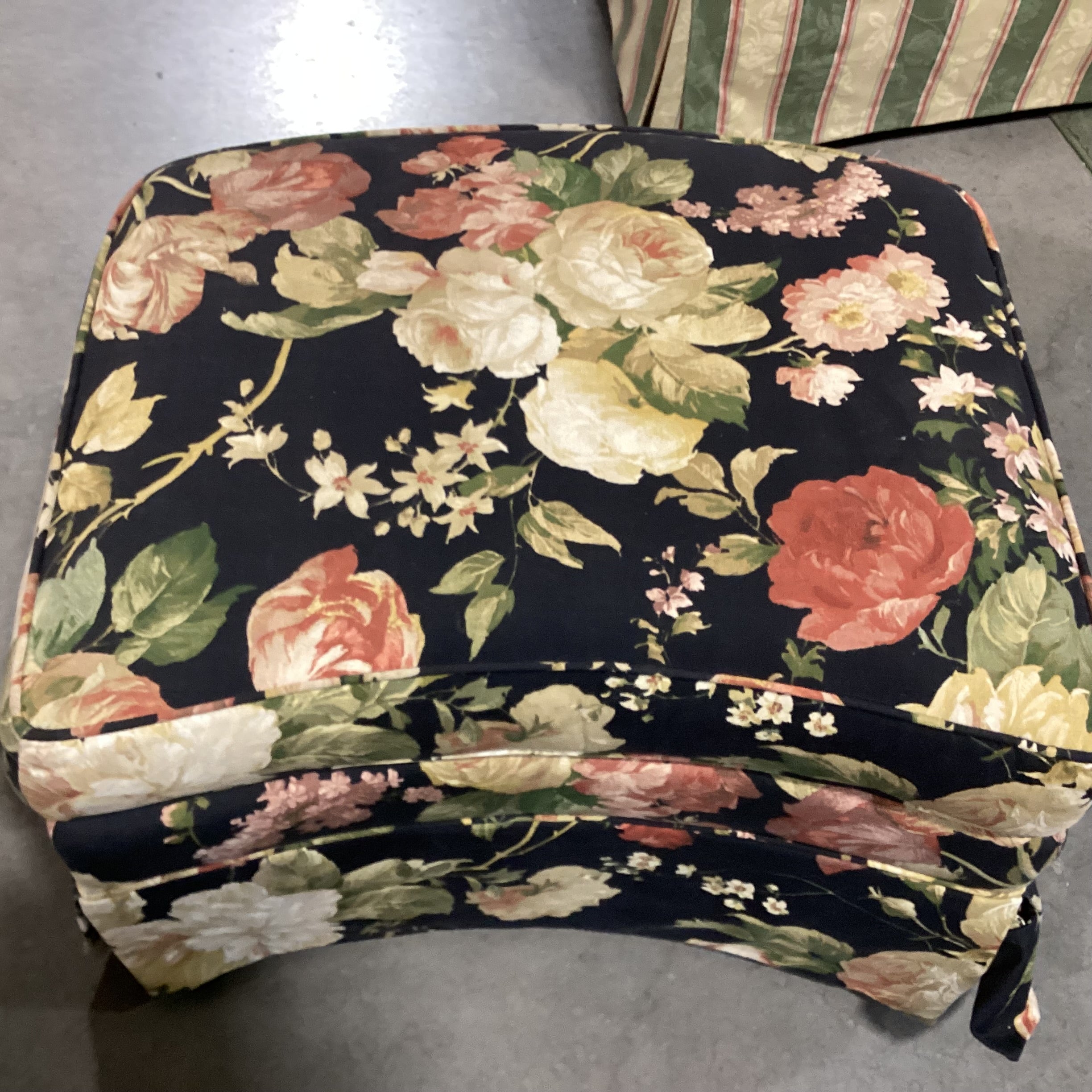 Black with Rose Floral with Ottoman Chair 31" X 32" x 30"