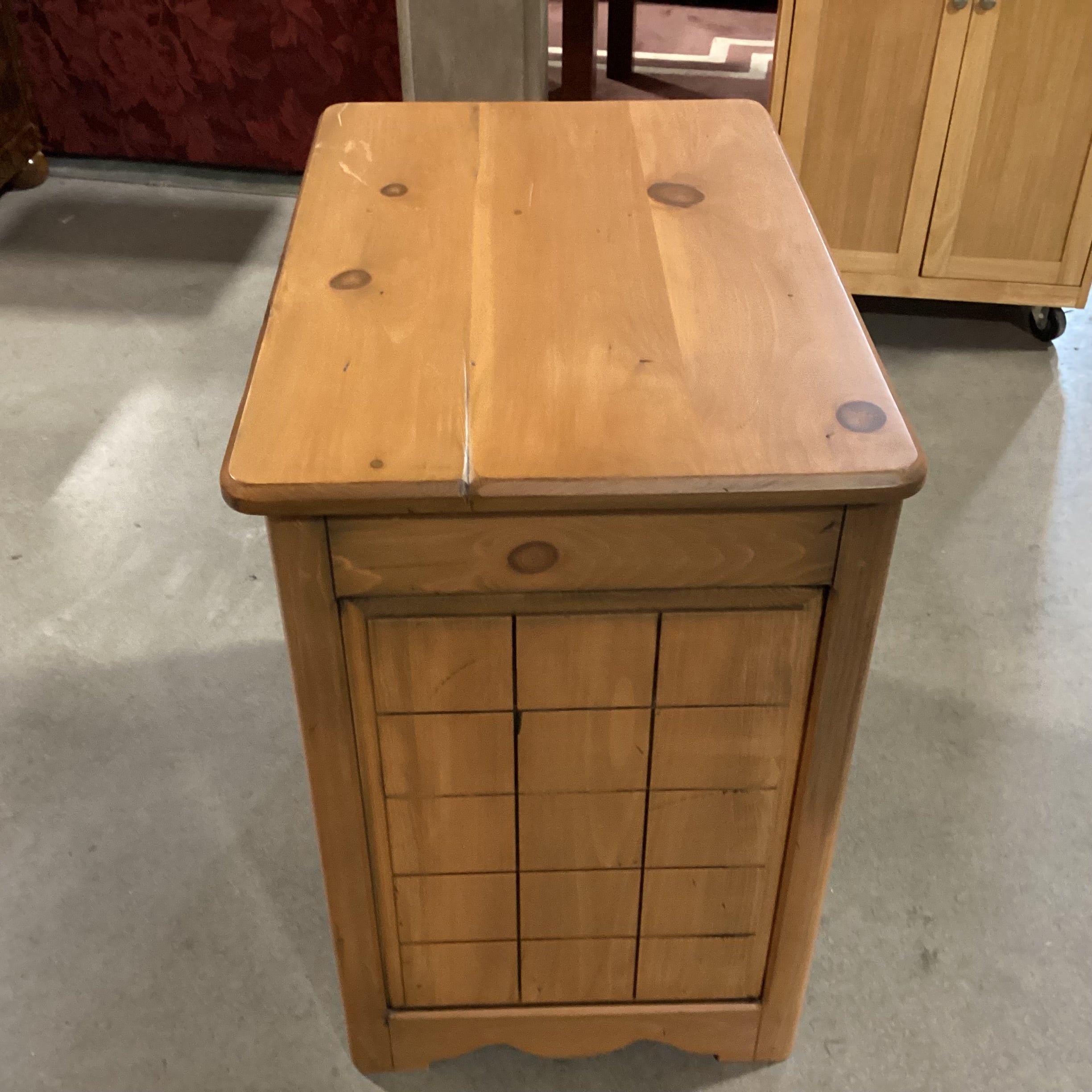 Finished Pine with Large Nailhead Detail Door 1 Drawer Nightstand 30"x 20"x 31"