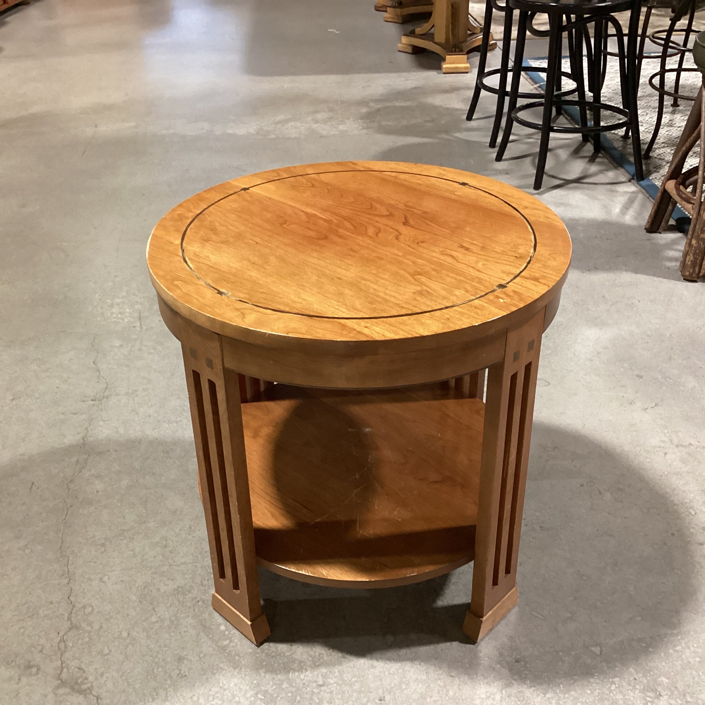 Stickley Round Finished Wood with Inlay Arts & Crafts Style Accent Table 25" Diameter x 24"