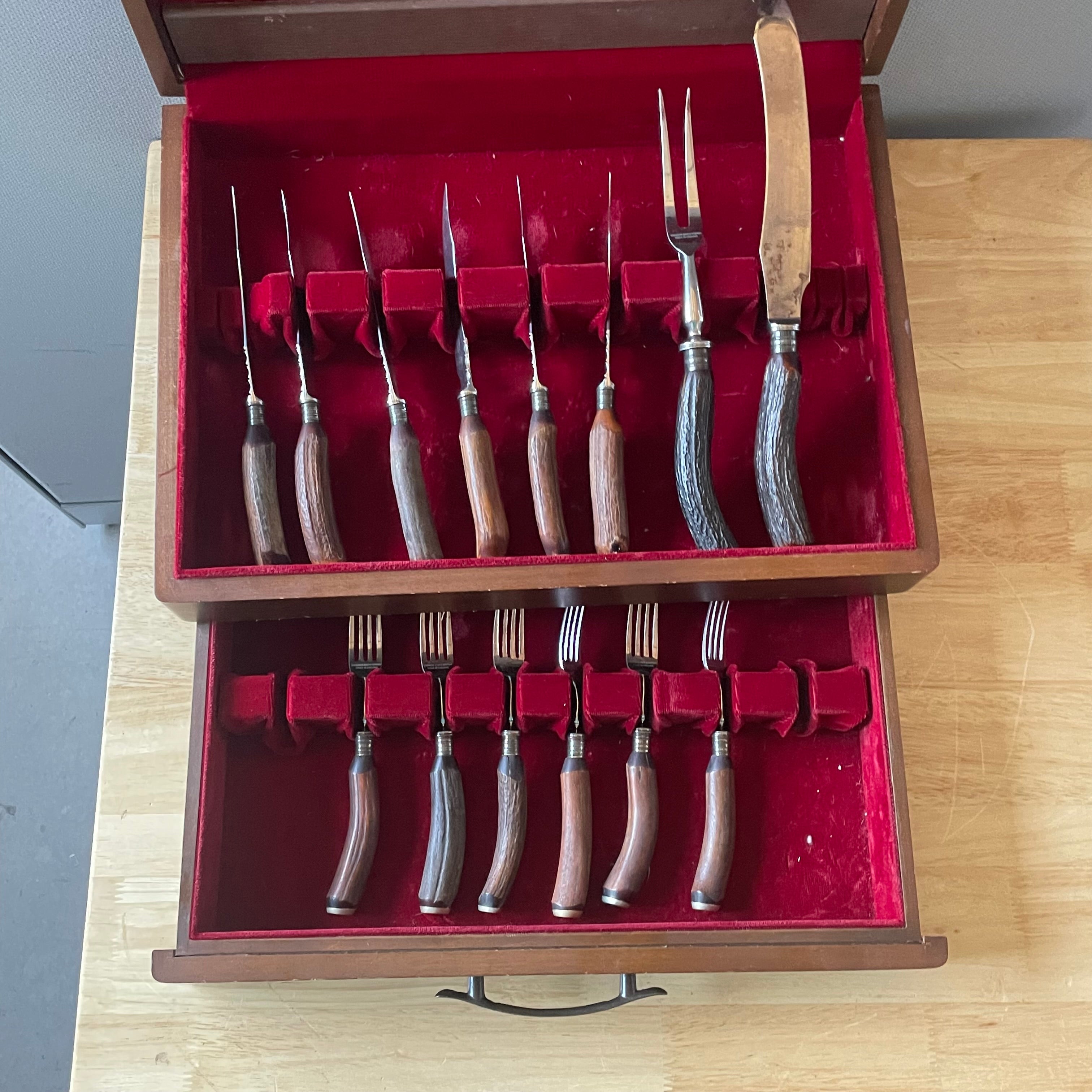 Vintage Set of 14 Pieces Harrison Bros. & Howson Master Steak and Carving Serviceware