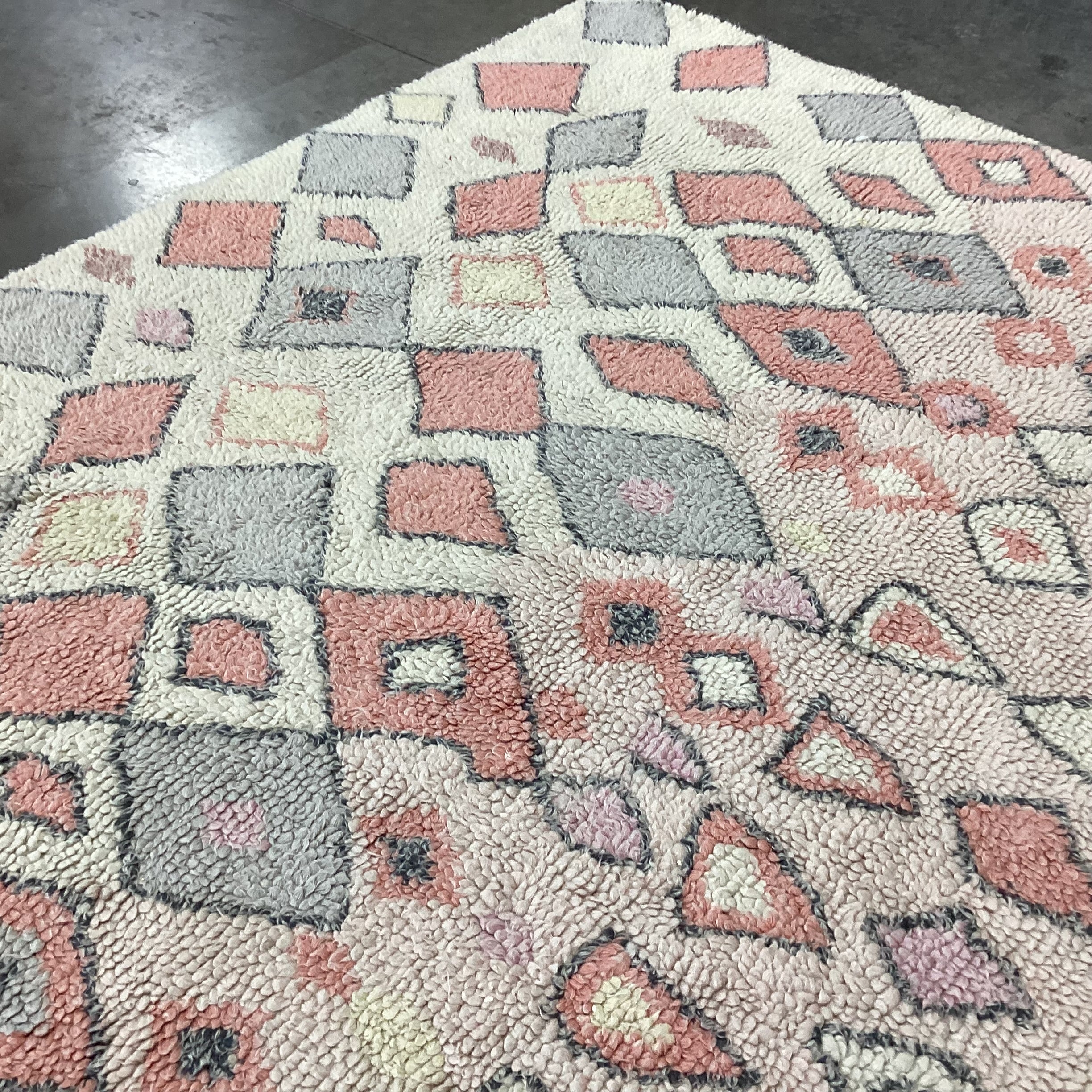 Opal House Cream Coral Pink & Grey Diamond Pattern Wool Rug 7'x 10'